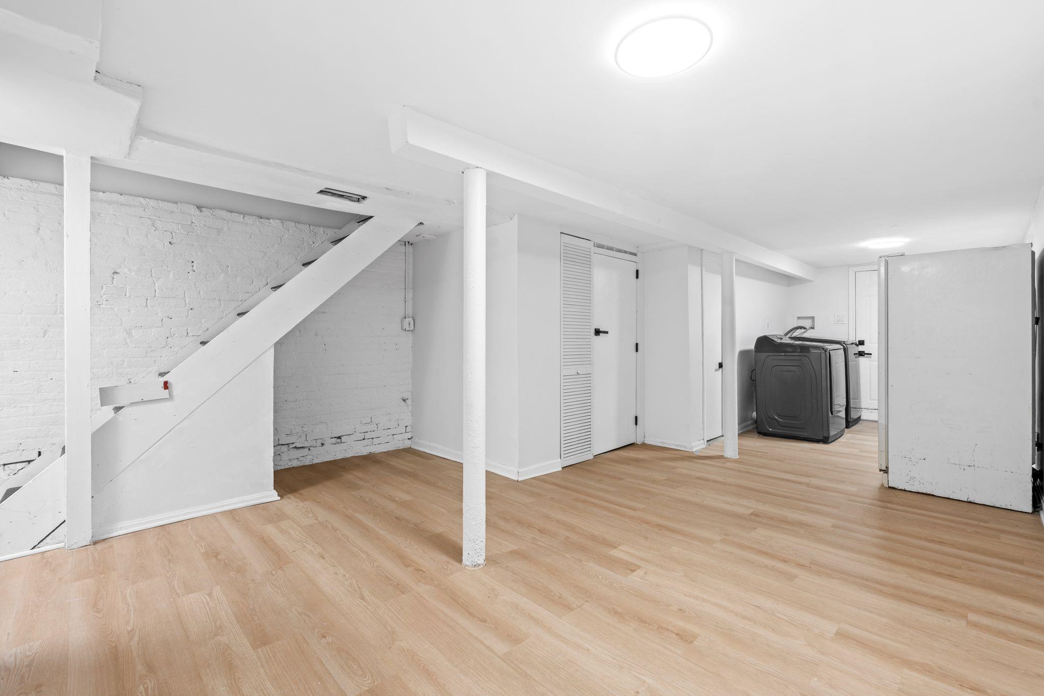 24 Park St Property Photo 22