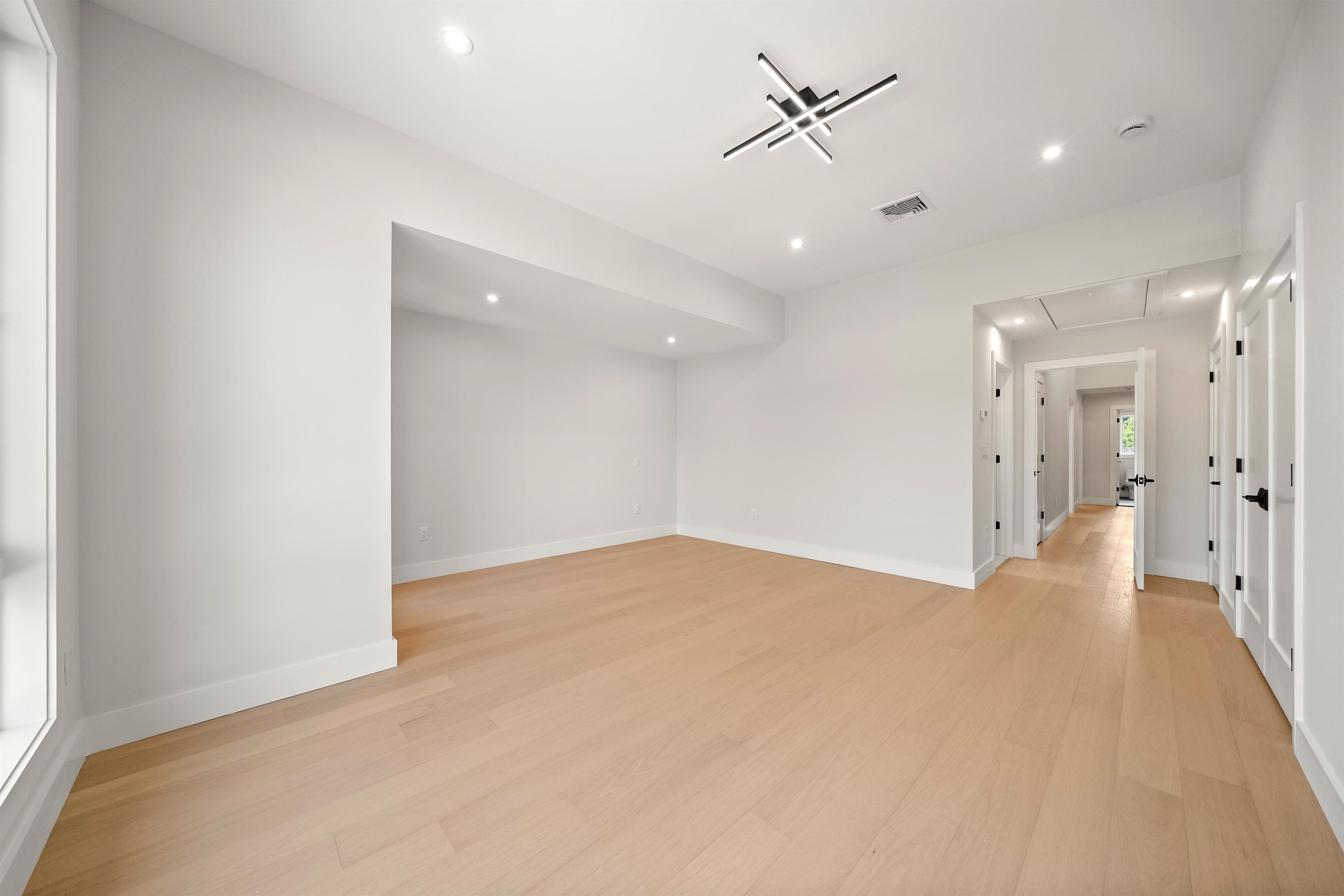 450 10th St B Property Photo 15