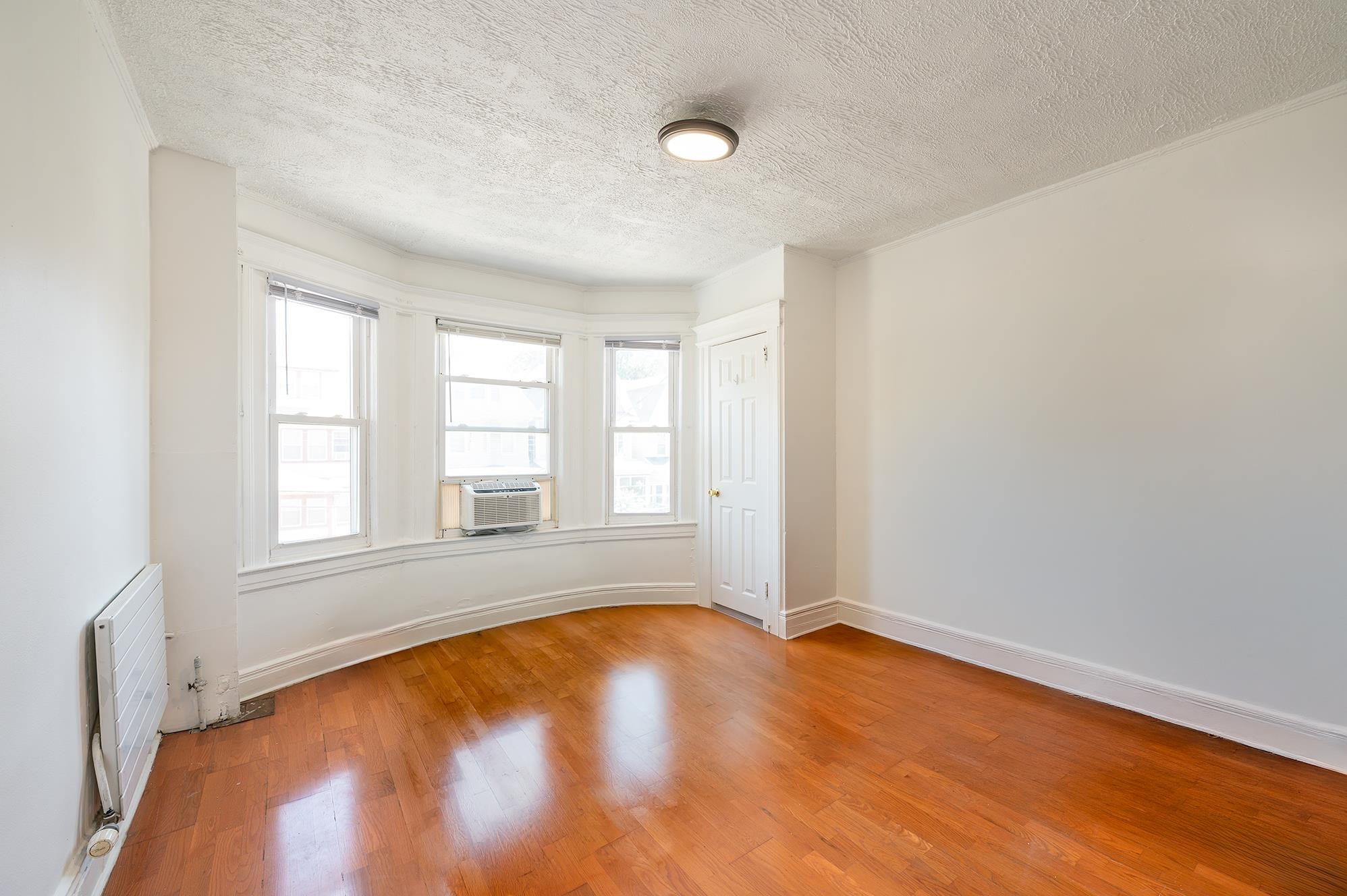 163 Jewett Ave Property Photo 11