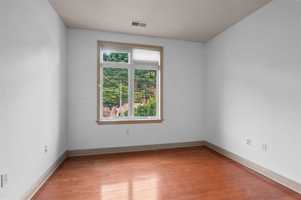 7400 River Rd 438 Property Photo 23