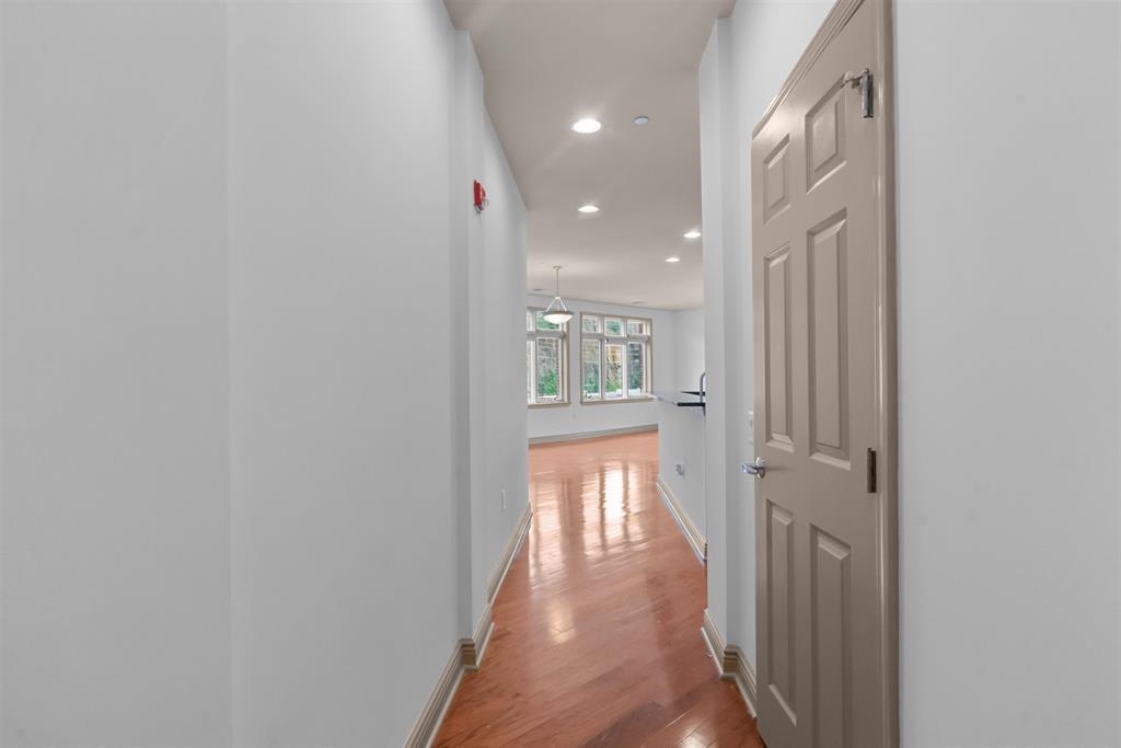 7400 River Rd 438 Property Photo 24