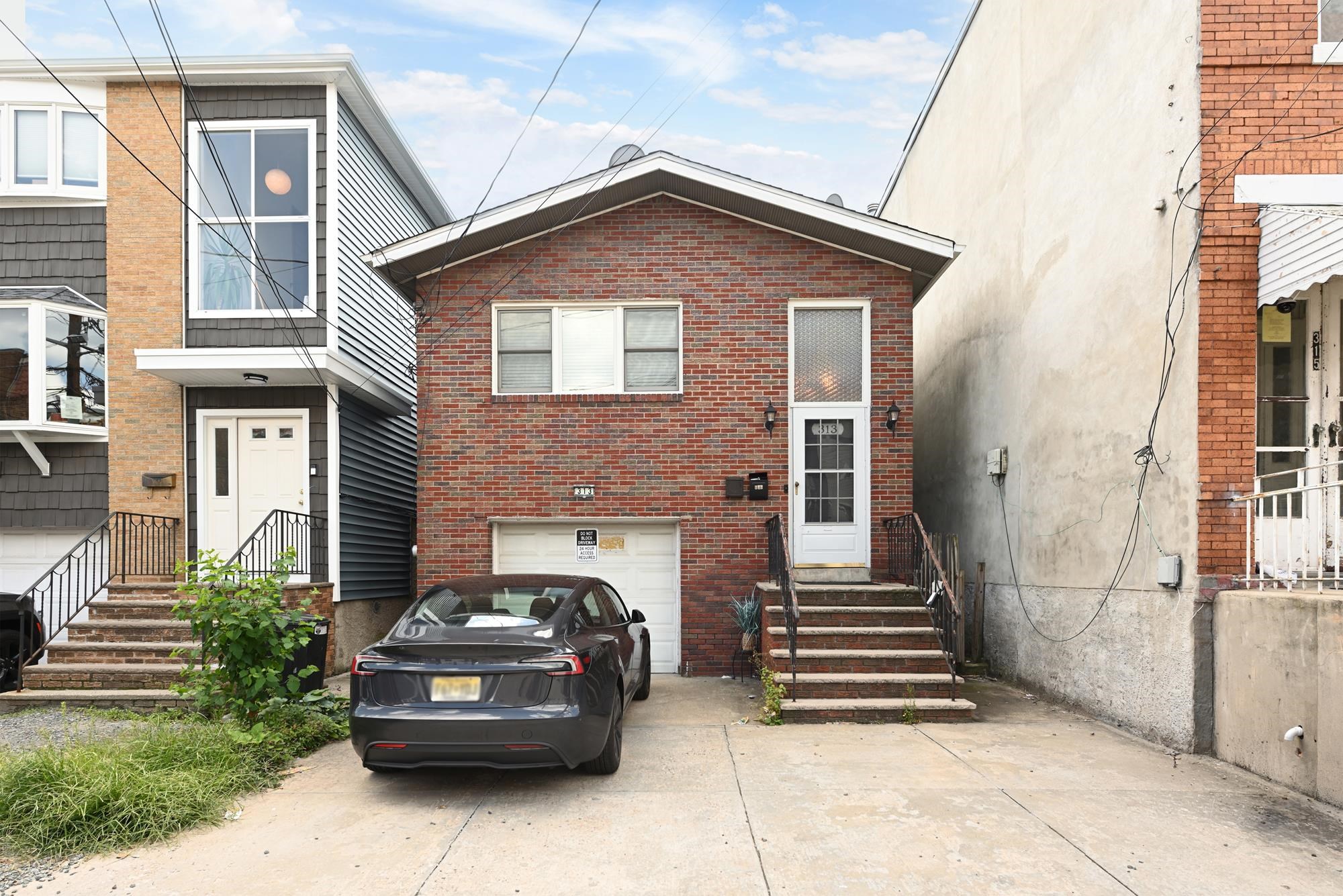 313 9th St 2 Property Photo 16