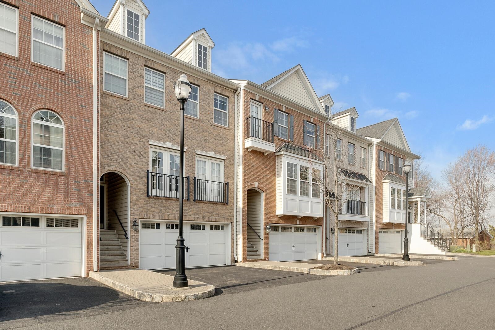 5 Creekside Ct Property Photo 2