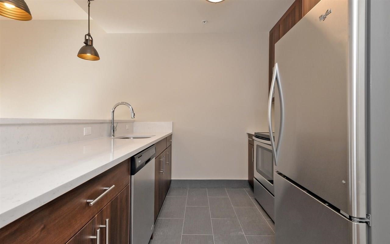 100 Marshall St 513 Property Photo 4