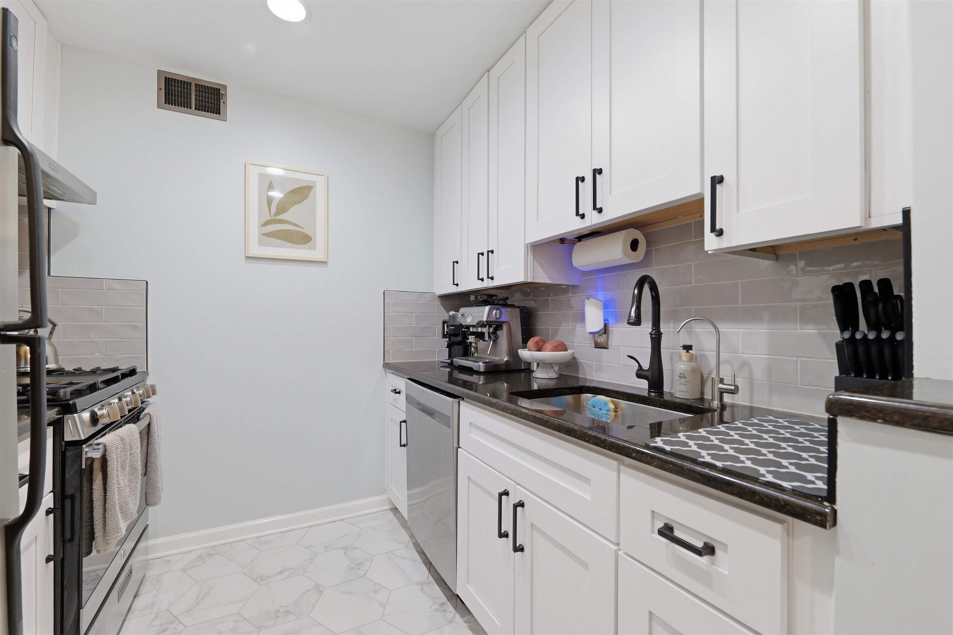 456 9th St #46 Property Photo 11