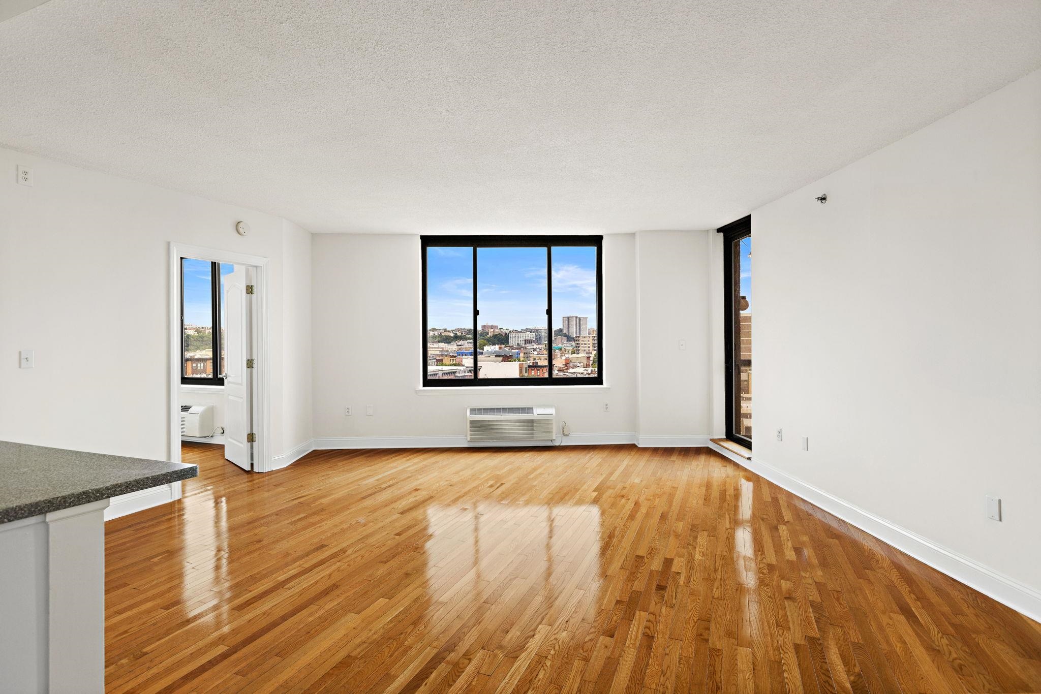 415 Newark St 8c Property Photo 5