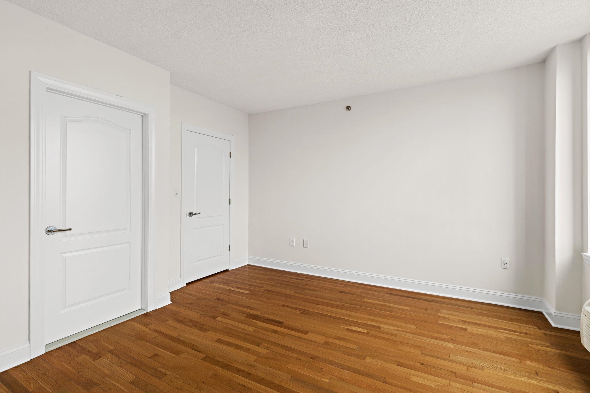 415 Newark St 8c Property Photo 13