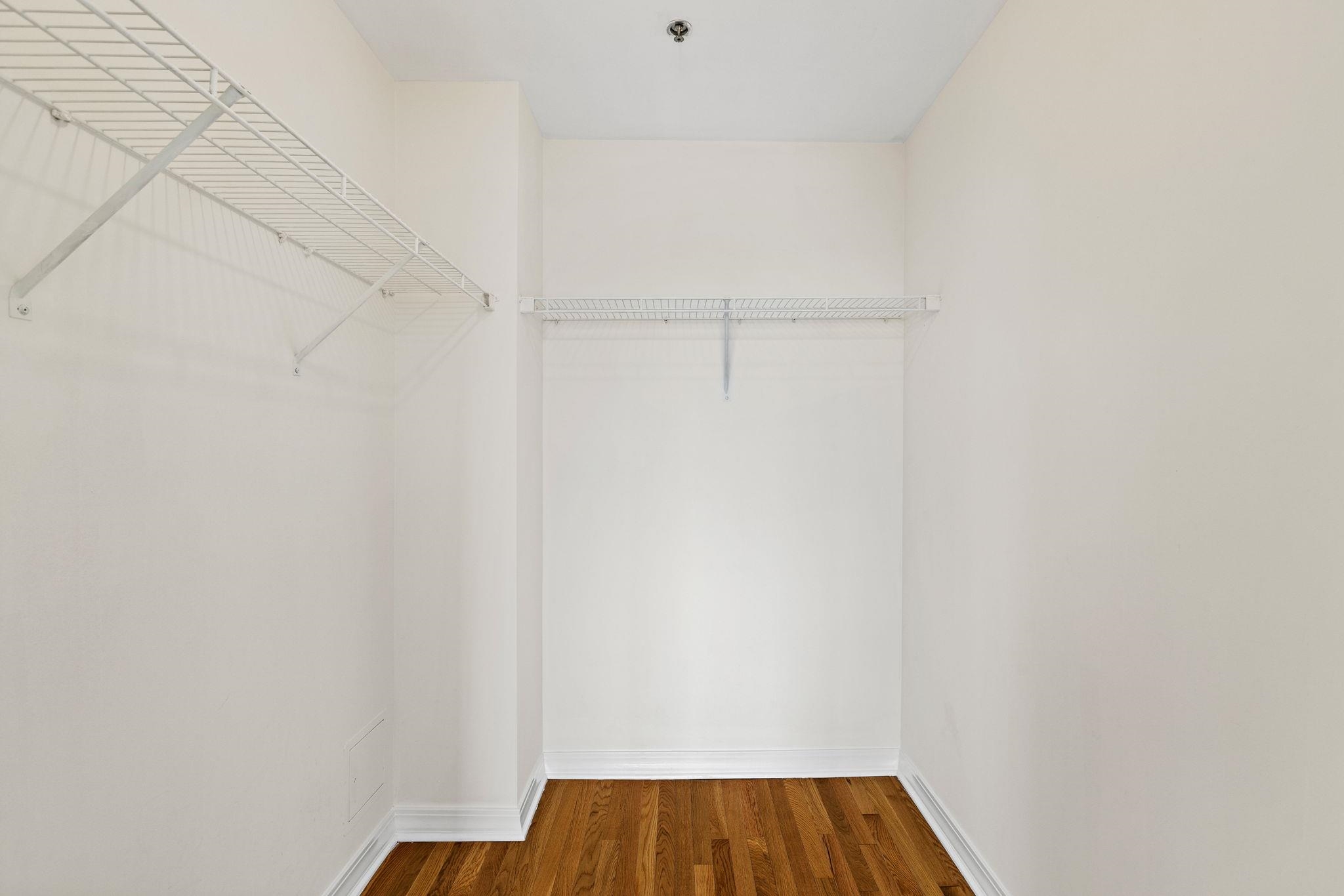 415 Newark St 8c Property Photo 14