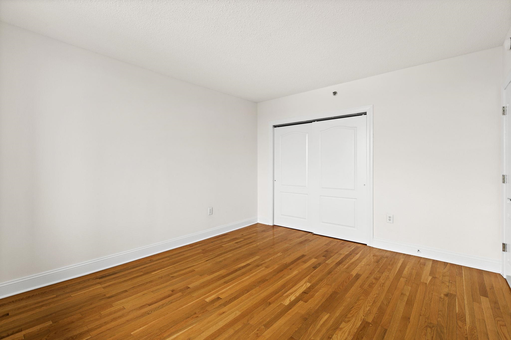 415 Newark St 8c Property Photo 17