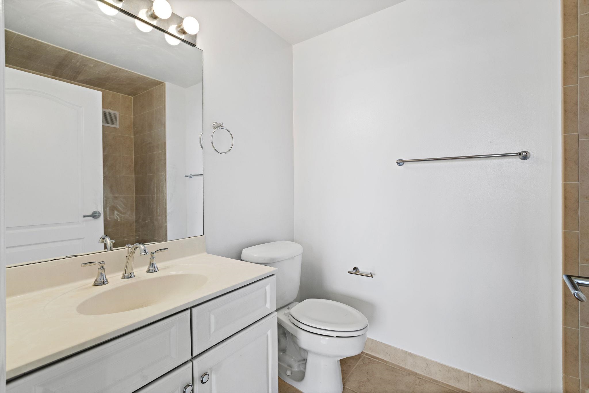 415 Newark St 8c Property Photo 19