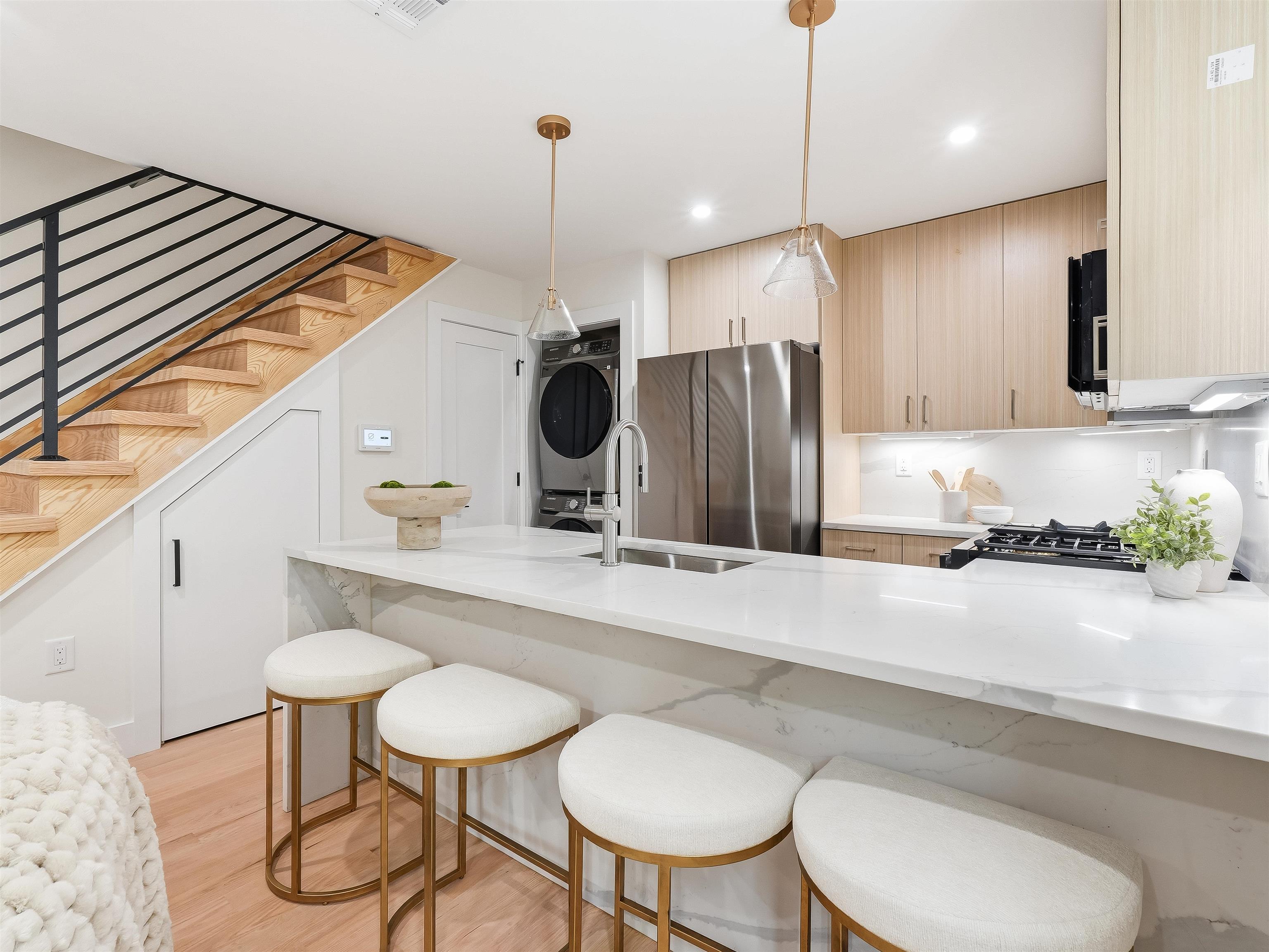 152 Bleecker St 4 (adu) Property Photo 3