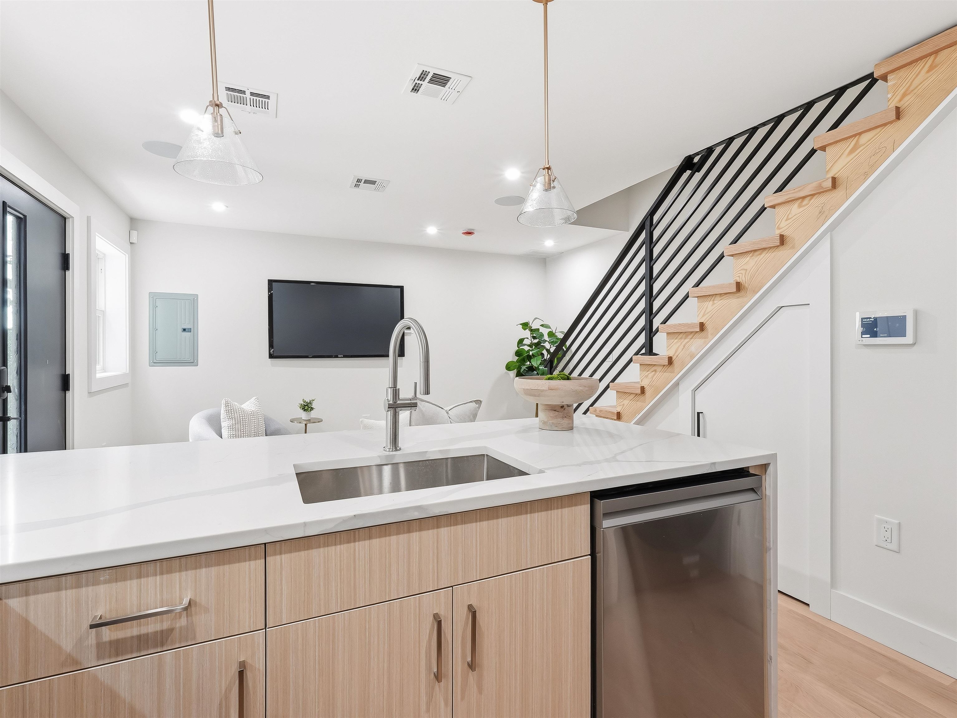 152 Bleecker St 4 (adu) Property Photo 5