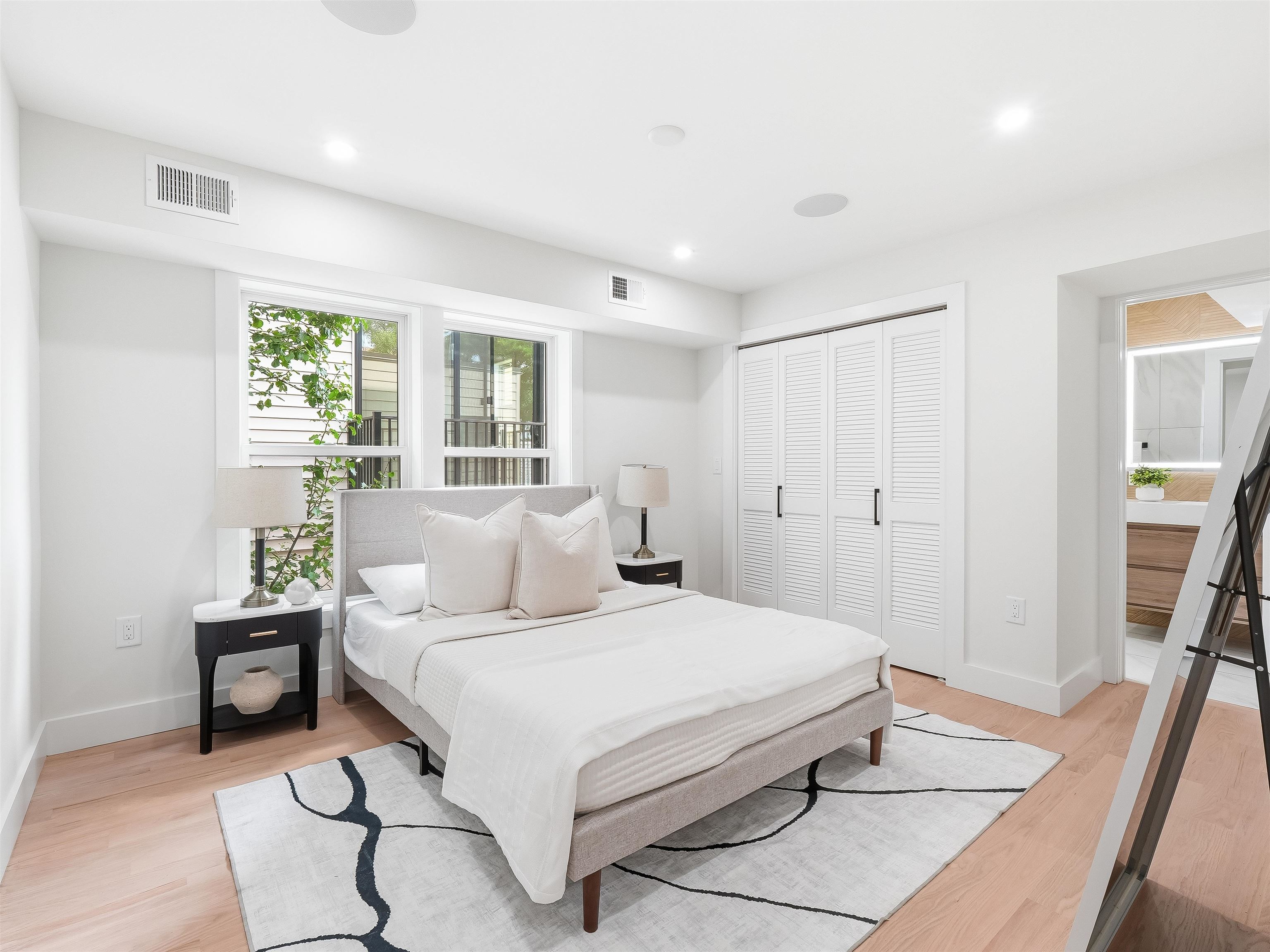 152 Bleecker St 4 (adu) Property Photo 10