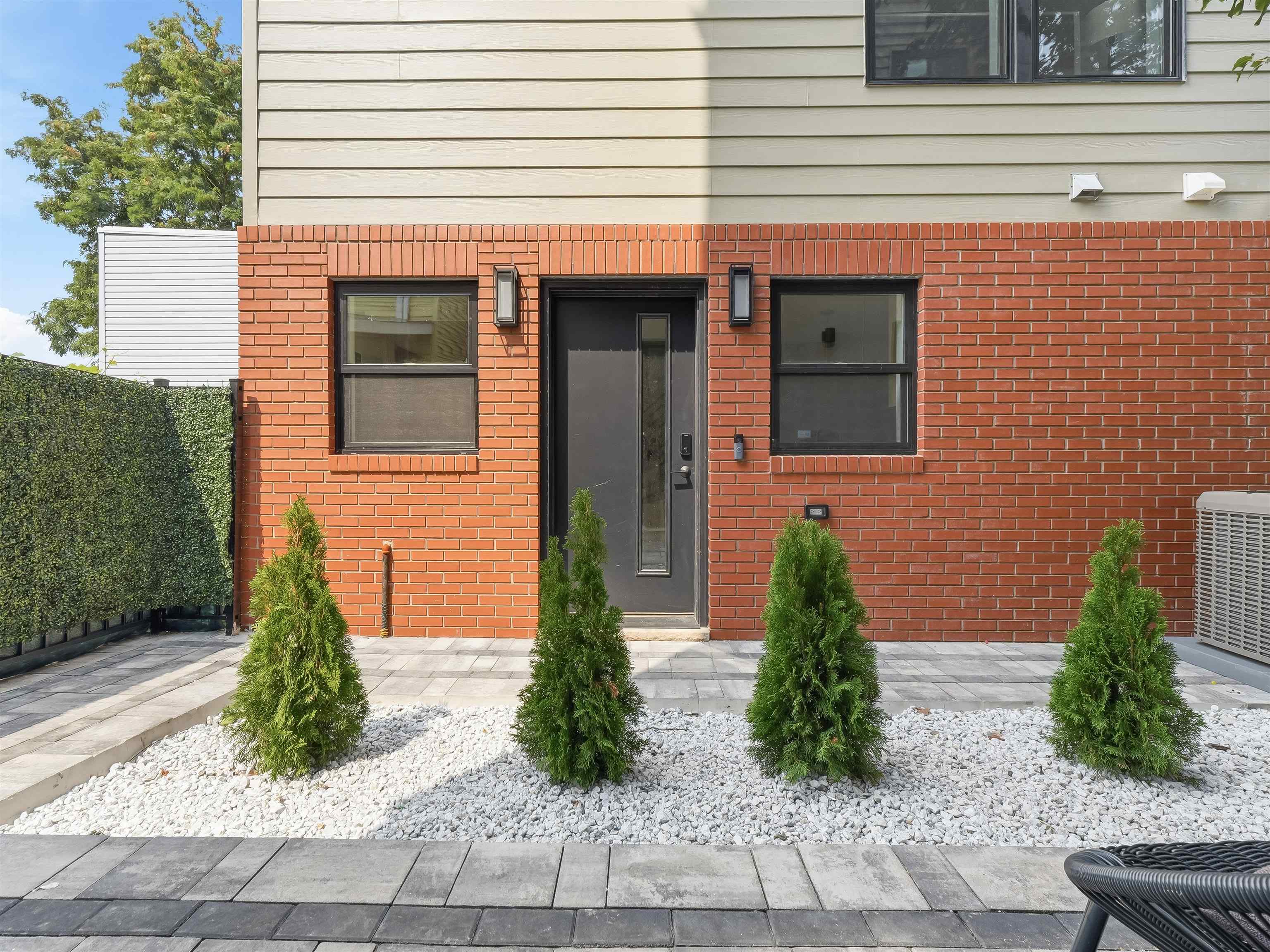 152 Bleecker St 4 (adu) Property Photo 16