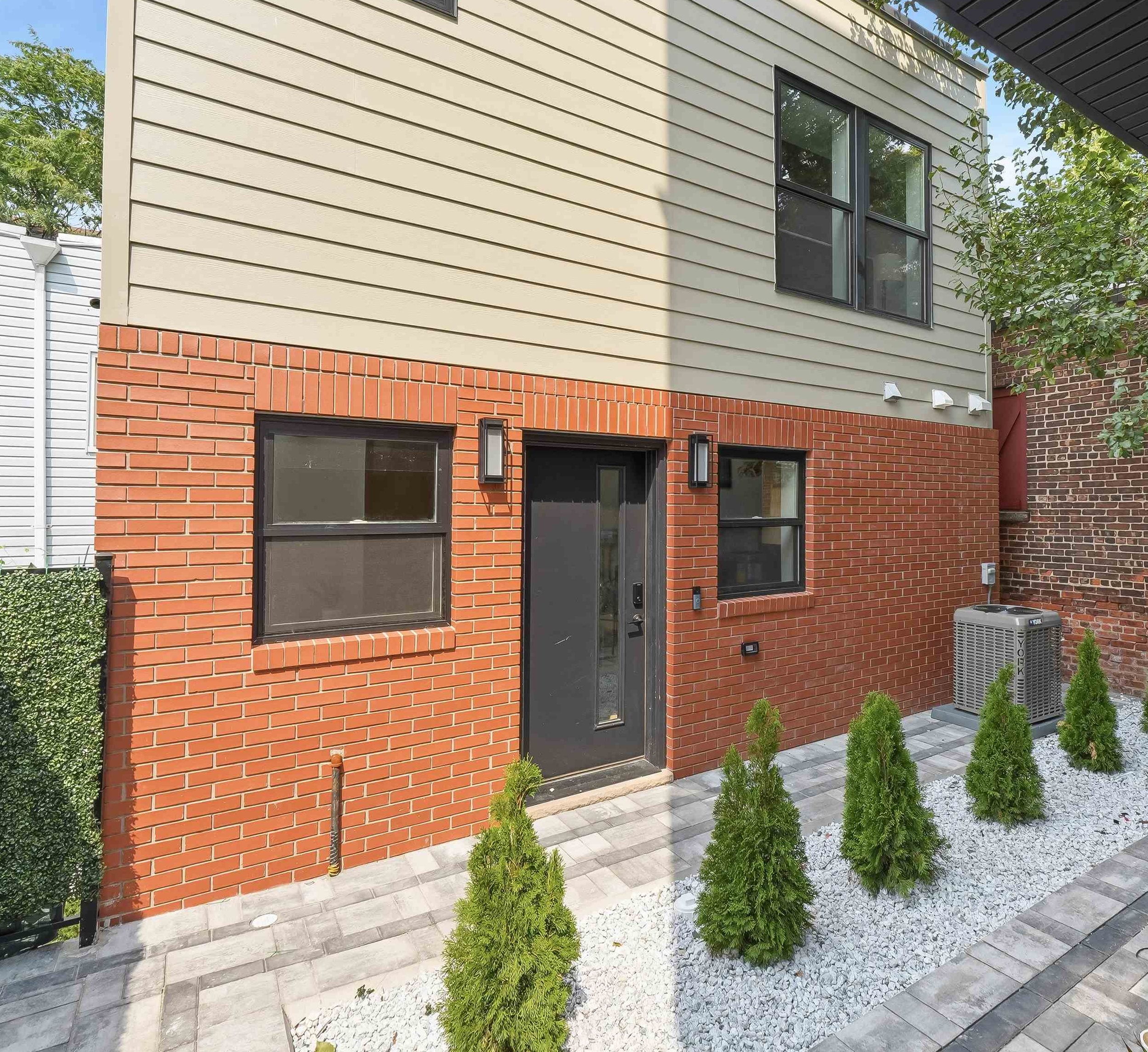 152 Bleecker St 4 (adu) Property Photo 17