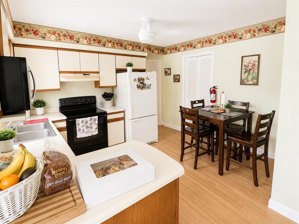 49 Frances Ave Property Photo 5