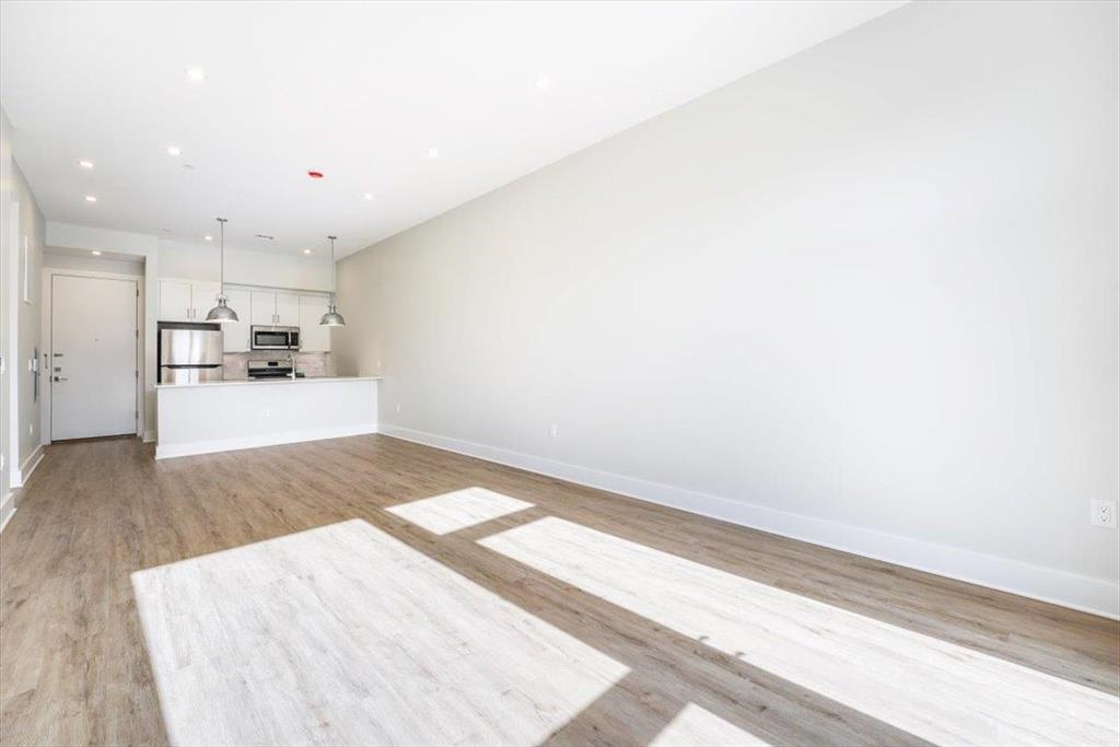667-665 Grand St 208 Property Photo 4