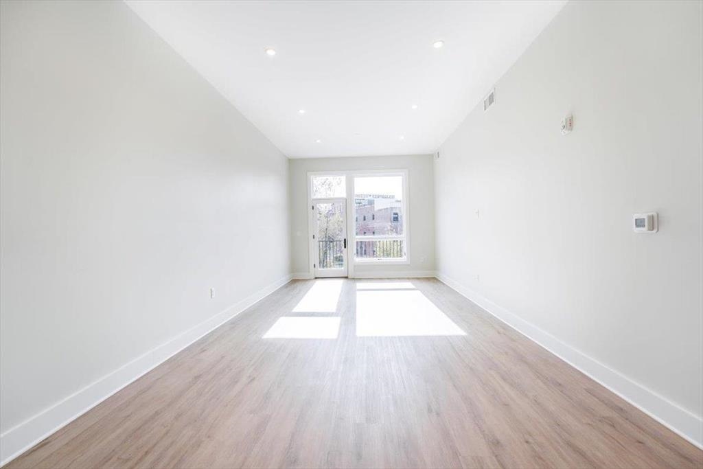 667-665 Grand St 208 Property Photo 13