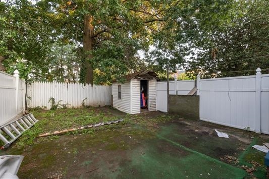 342 Avenue E 2 Property Photo 15