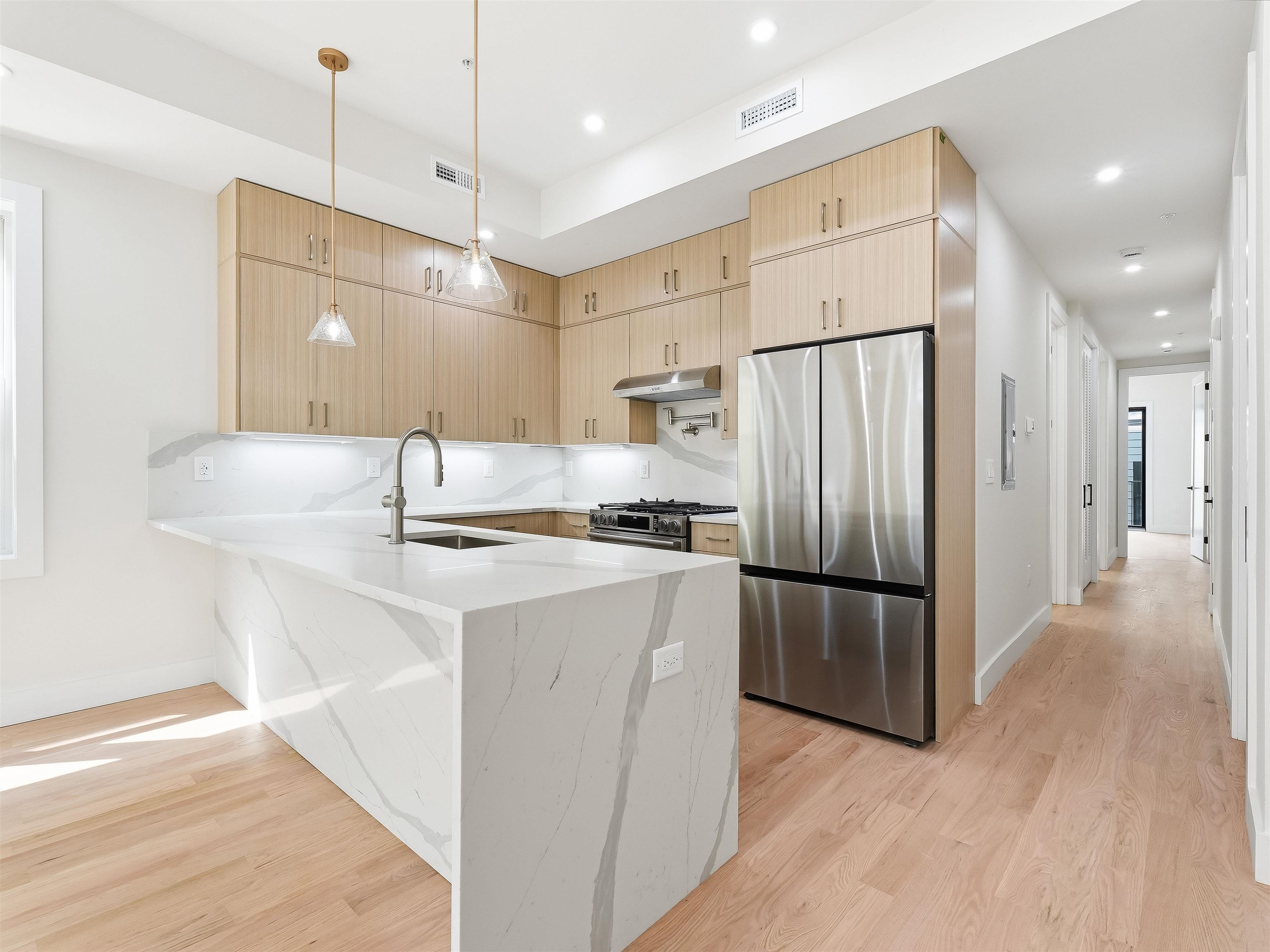 152 Bleecker St 2 Property Photo 9