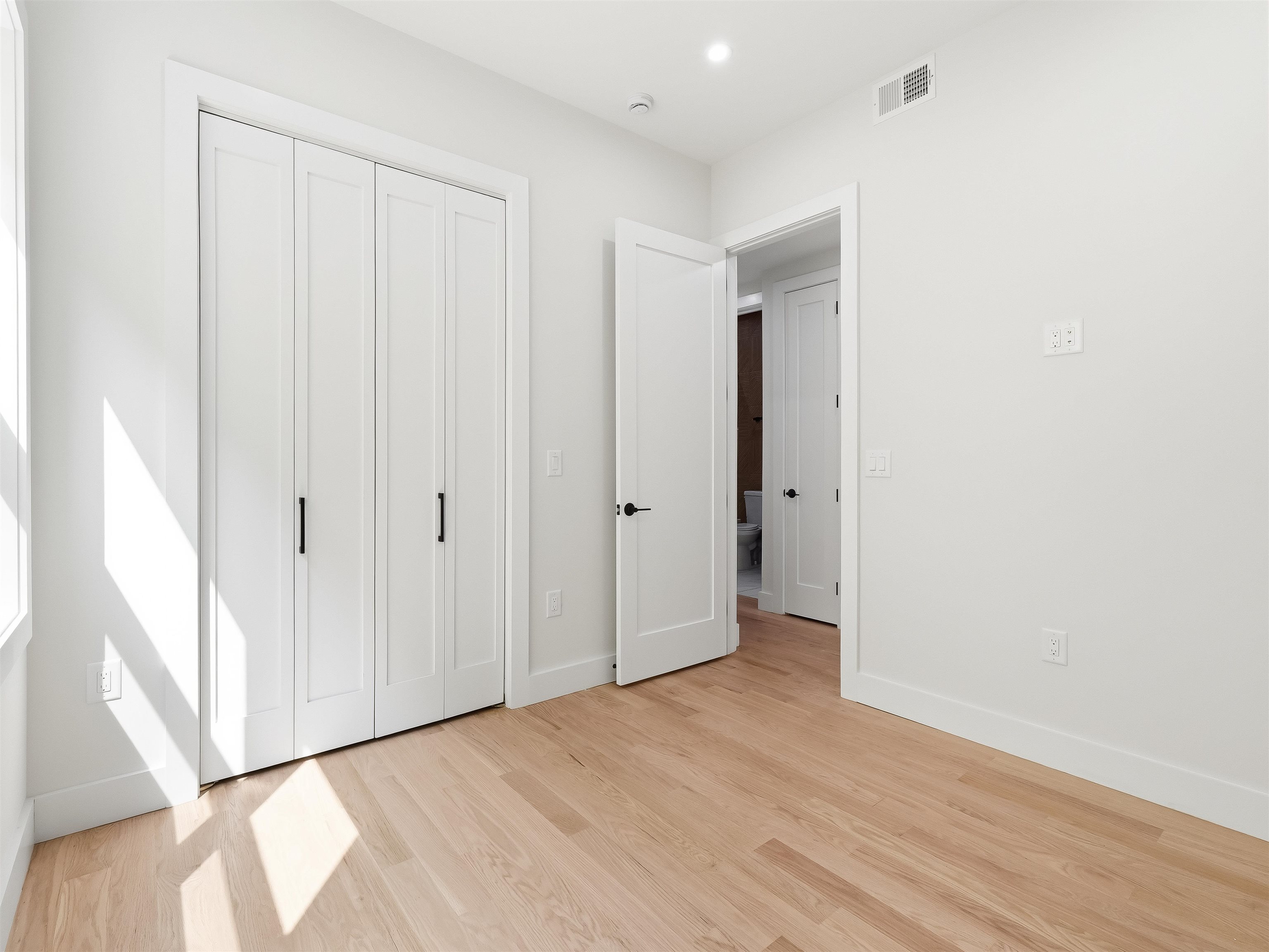 152 Bleecker St 2 Property Photo 14