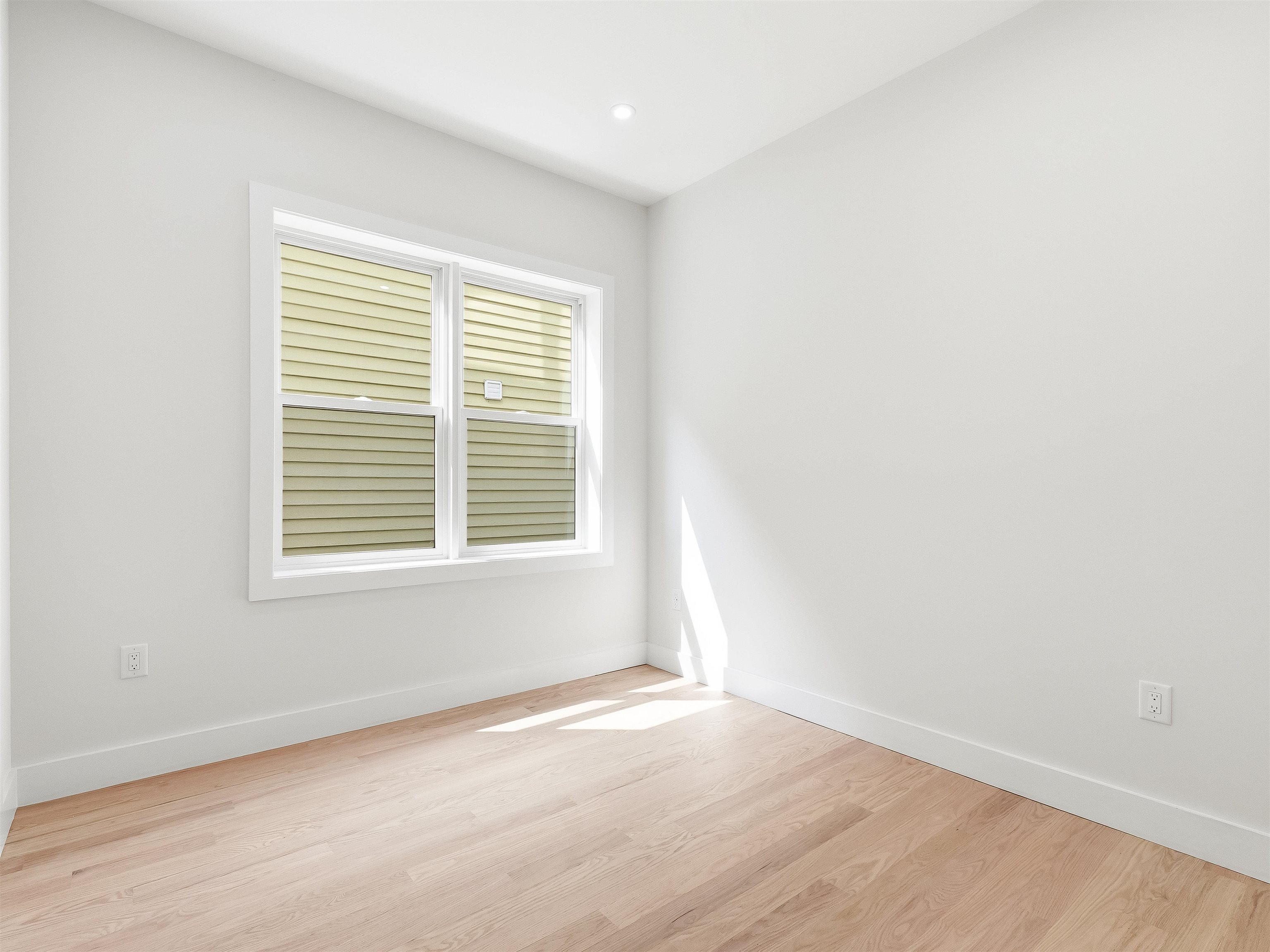 152 Bleecker St 2 Property Photo 17