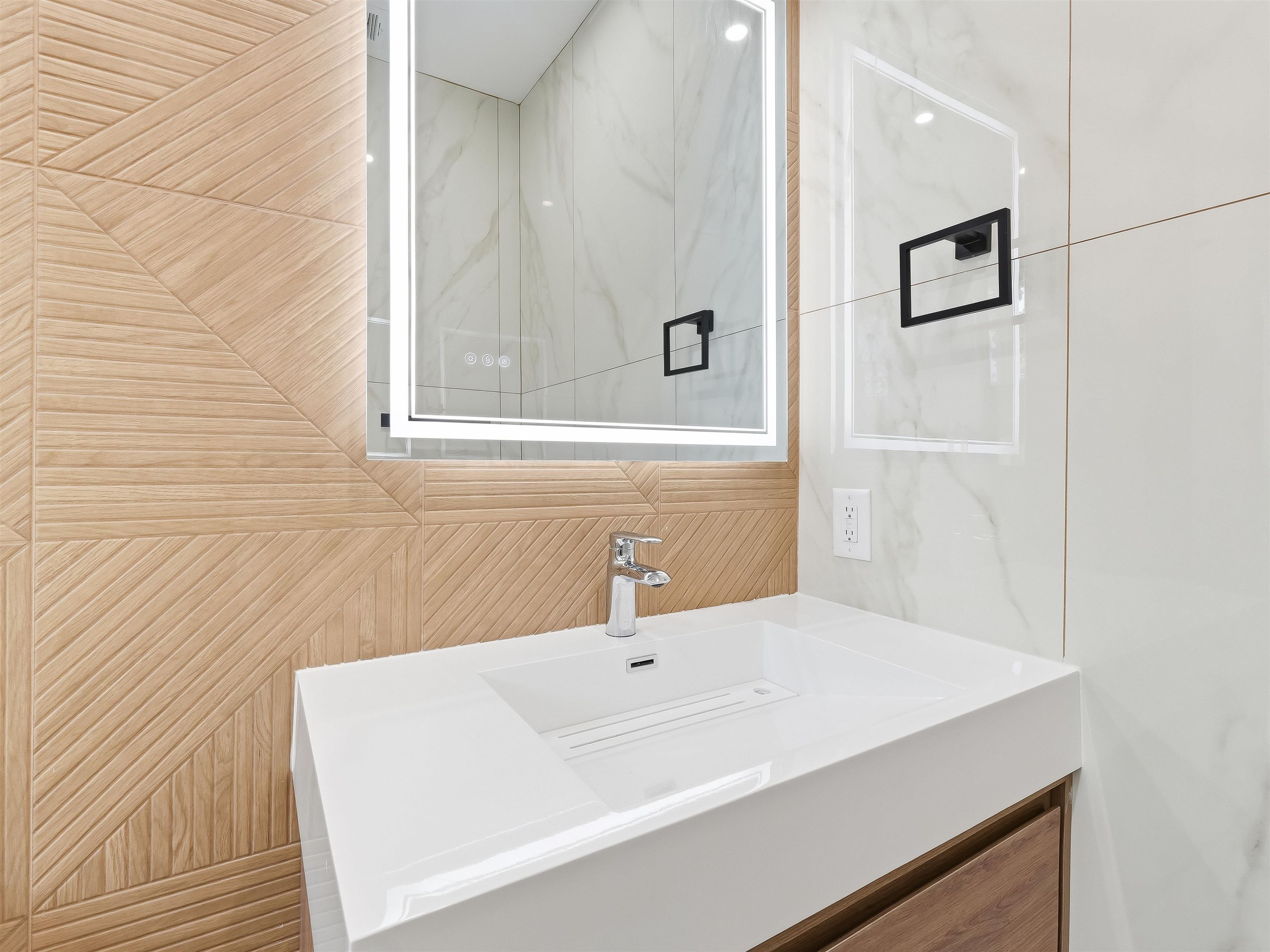 152 Bleecker St 2 Property Photo 22