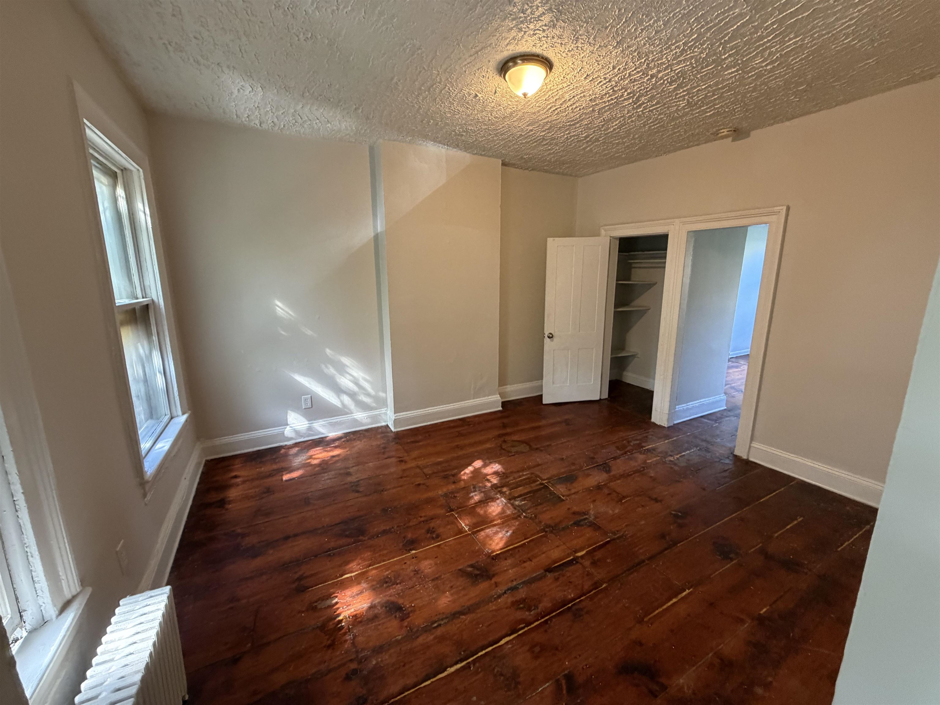 642 Jersey Ave 3 Property Photo 2