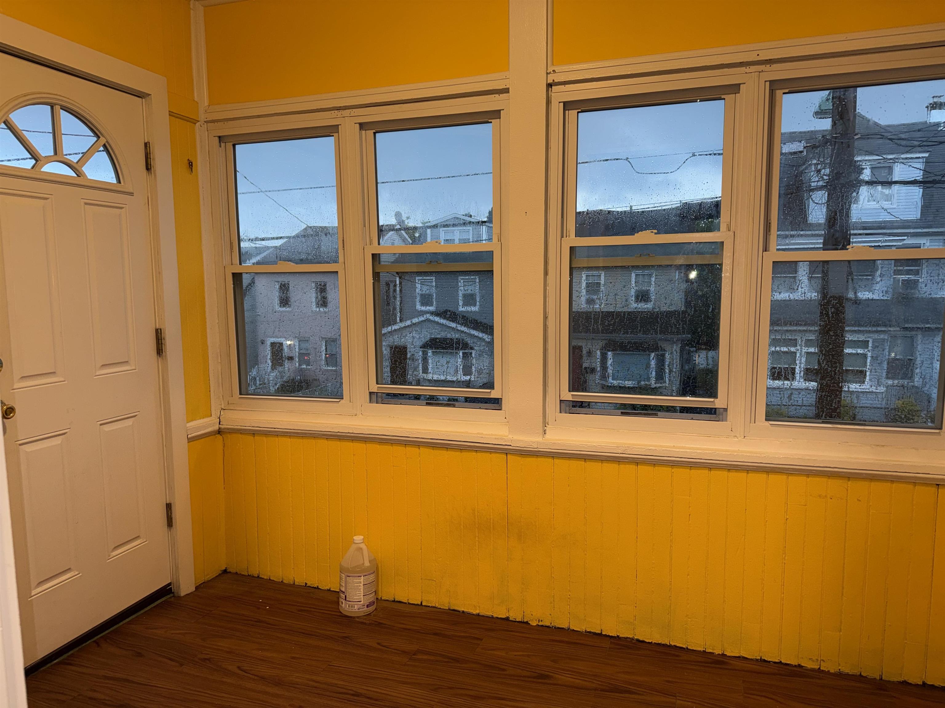 339 Forest St Property Photo 2