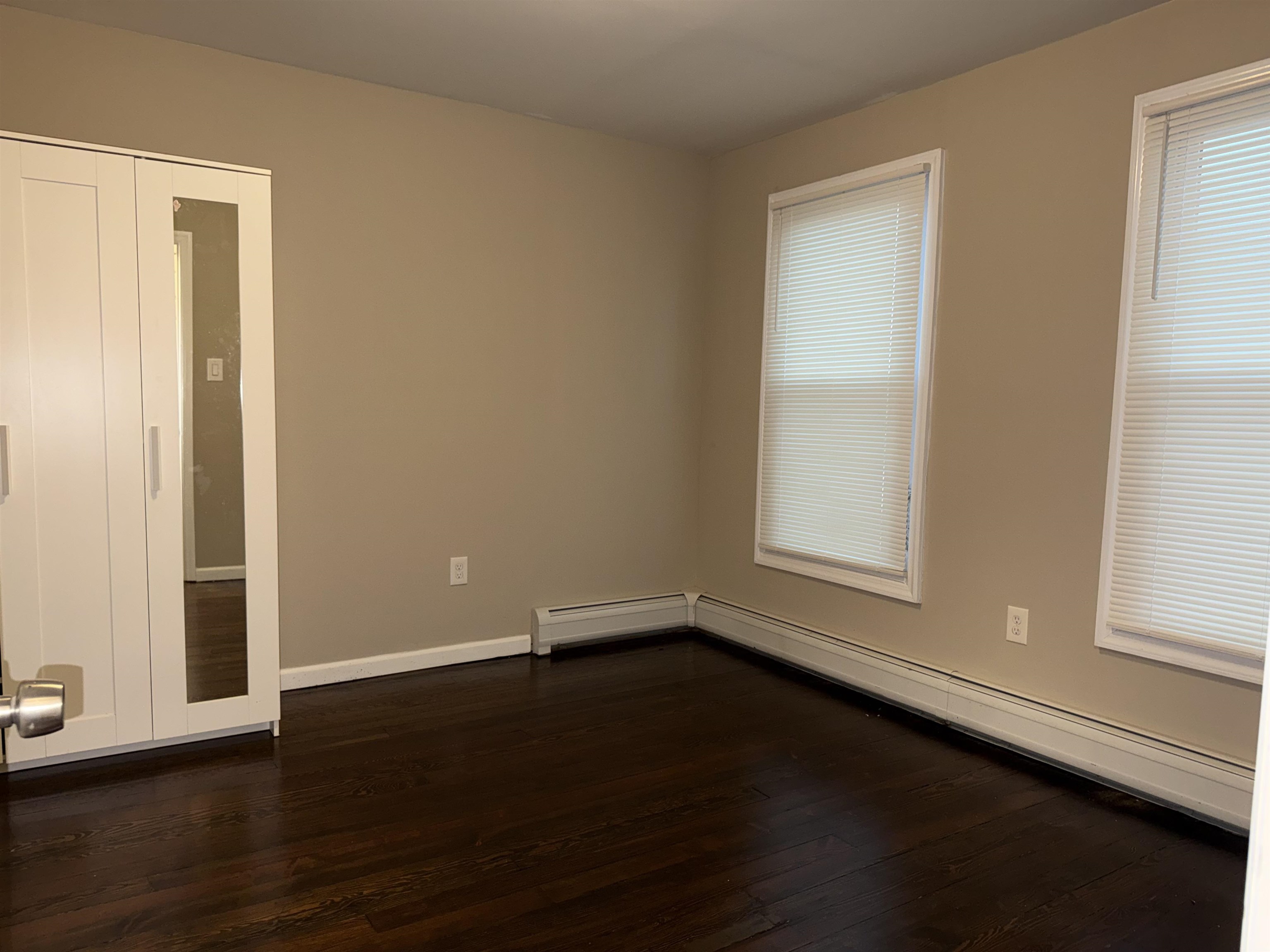 339 Forest St Property Photo 11