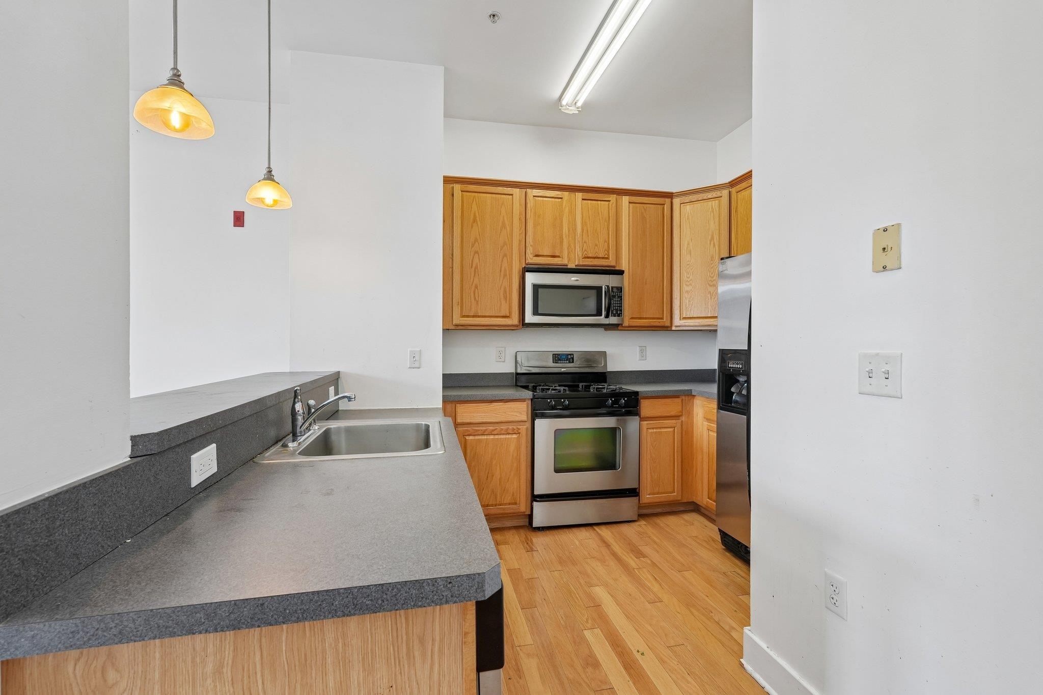 3 Greenwich Dr 97 Property Photo 5