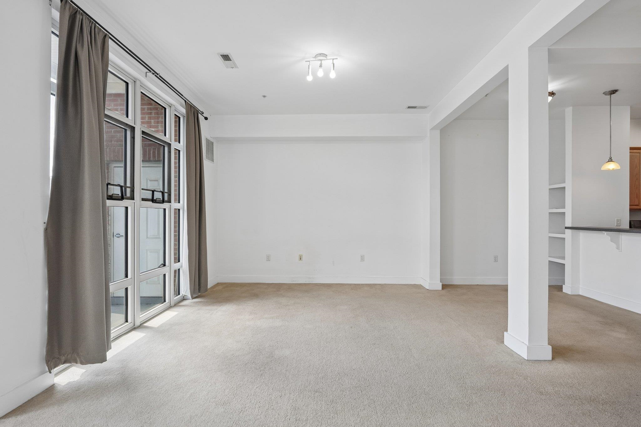 3 Greenwich Dr 97 Property Photo 25