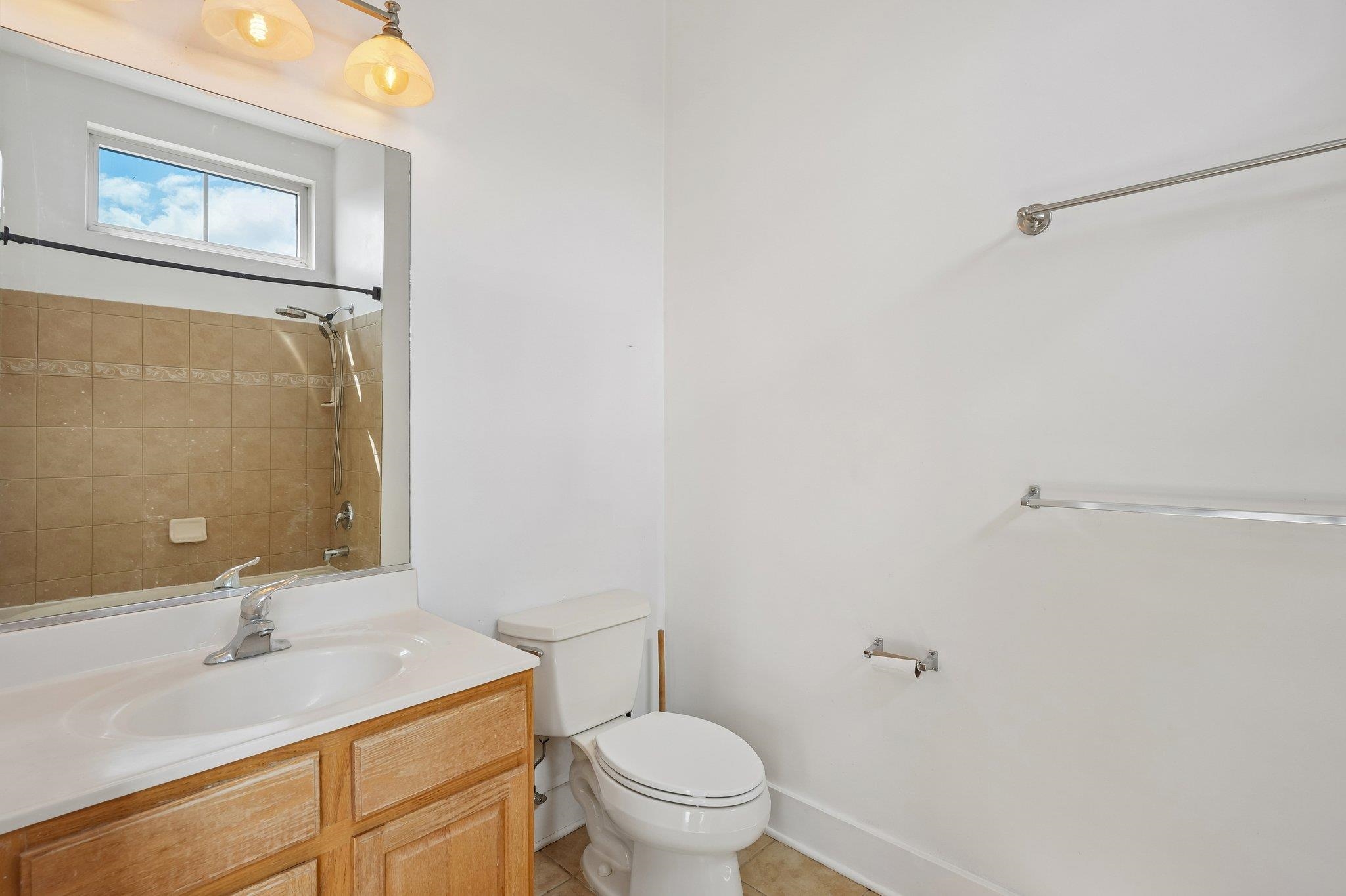 3 Greenwich Dr 97 Property Photo 32