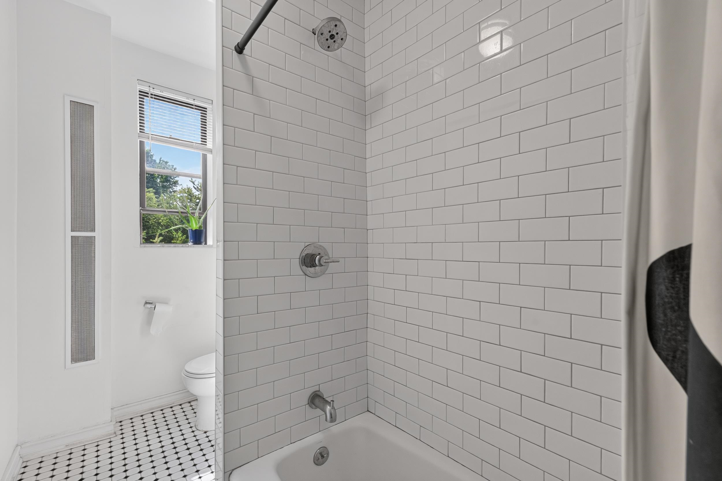 275 Harrison Ave C-3 Property Photo 7
