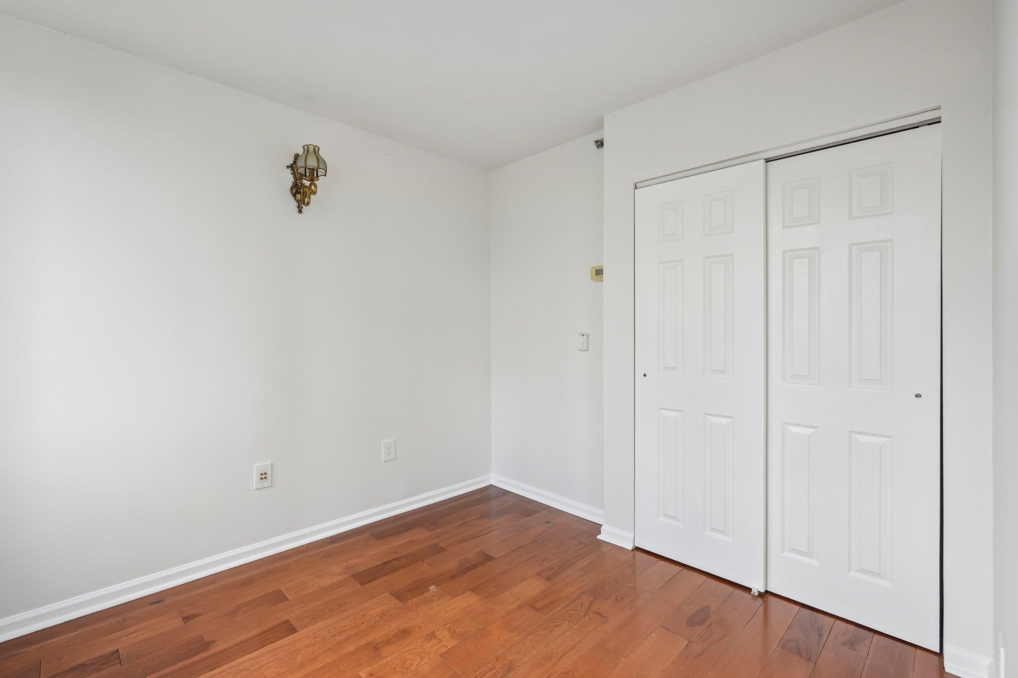 1 2nd St 1503 Property Photo 14