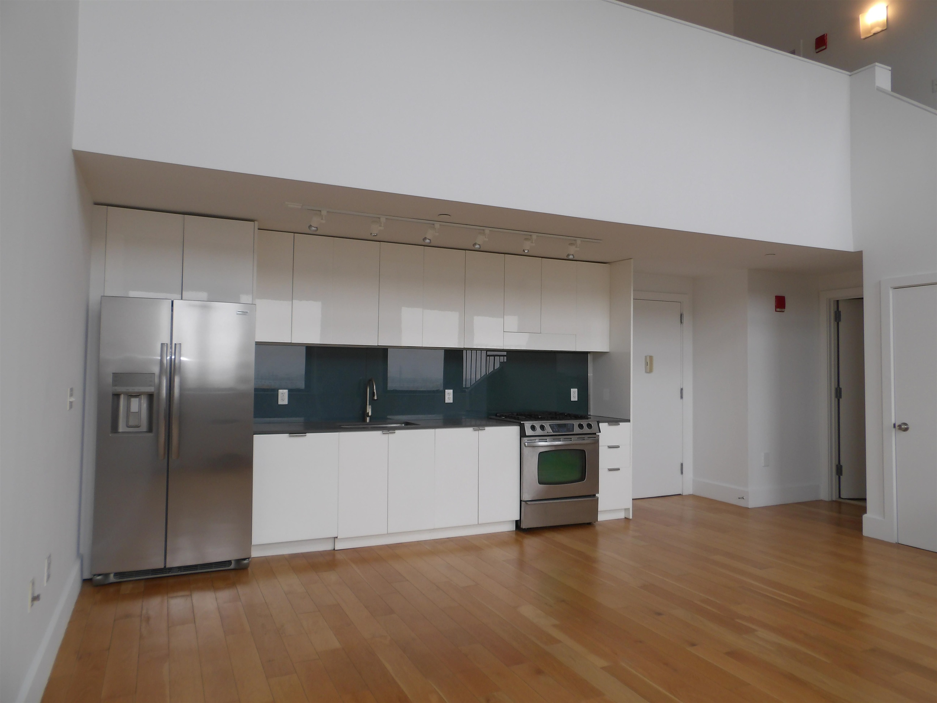 50 Dey St 639 Property Photo 2