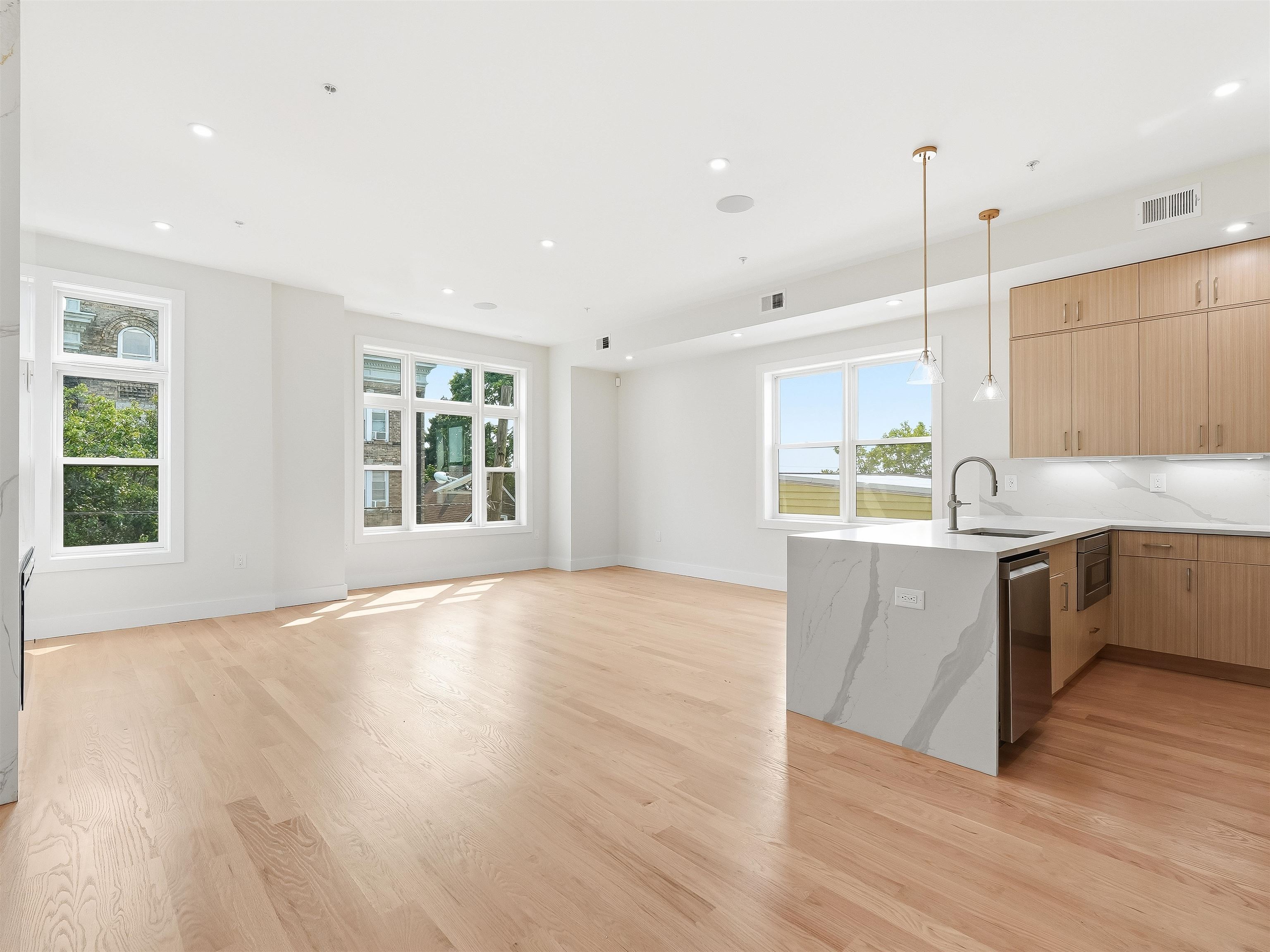 152 BLEECKER ST 3 Property Photo 1