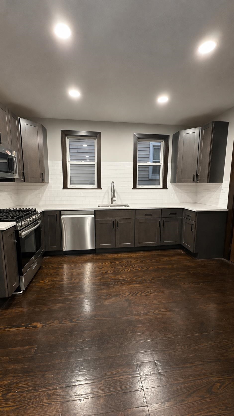 171 West 19th St Property Photo 2