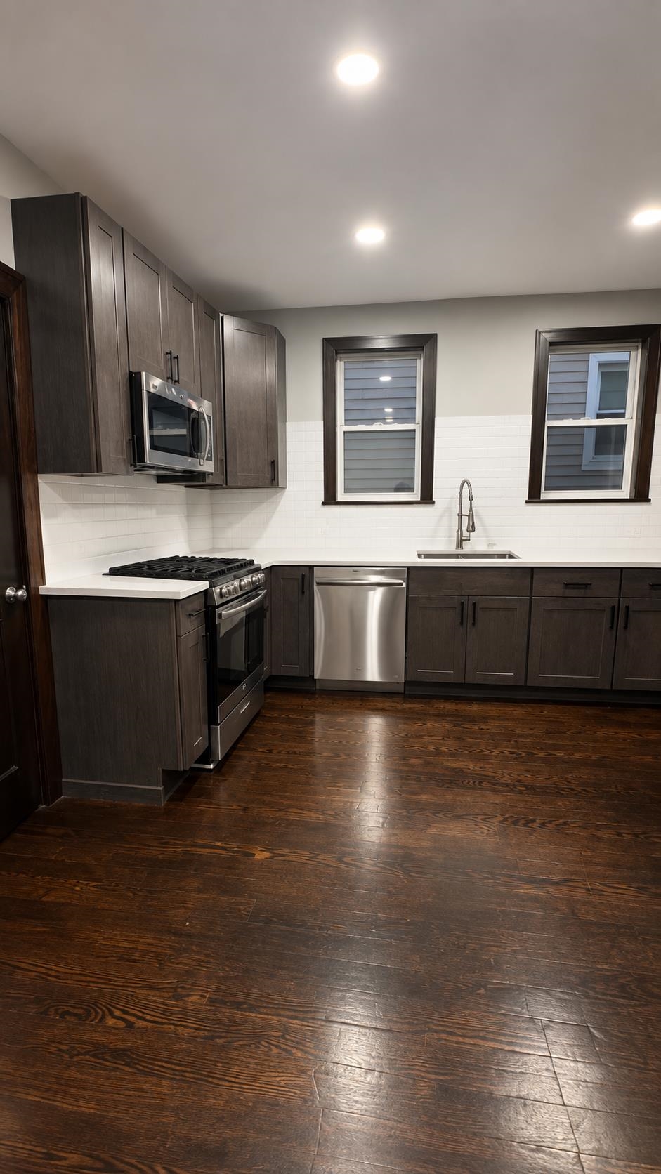 171 West 19th St Property Photo 3