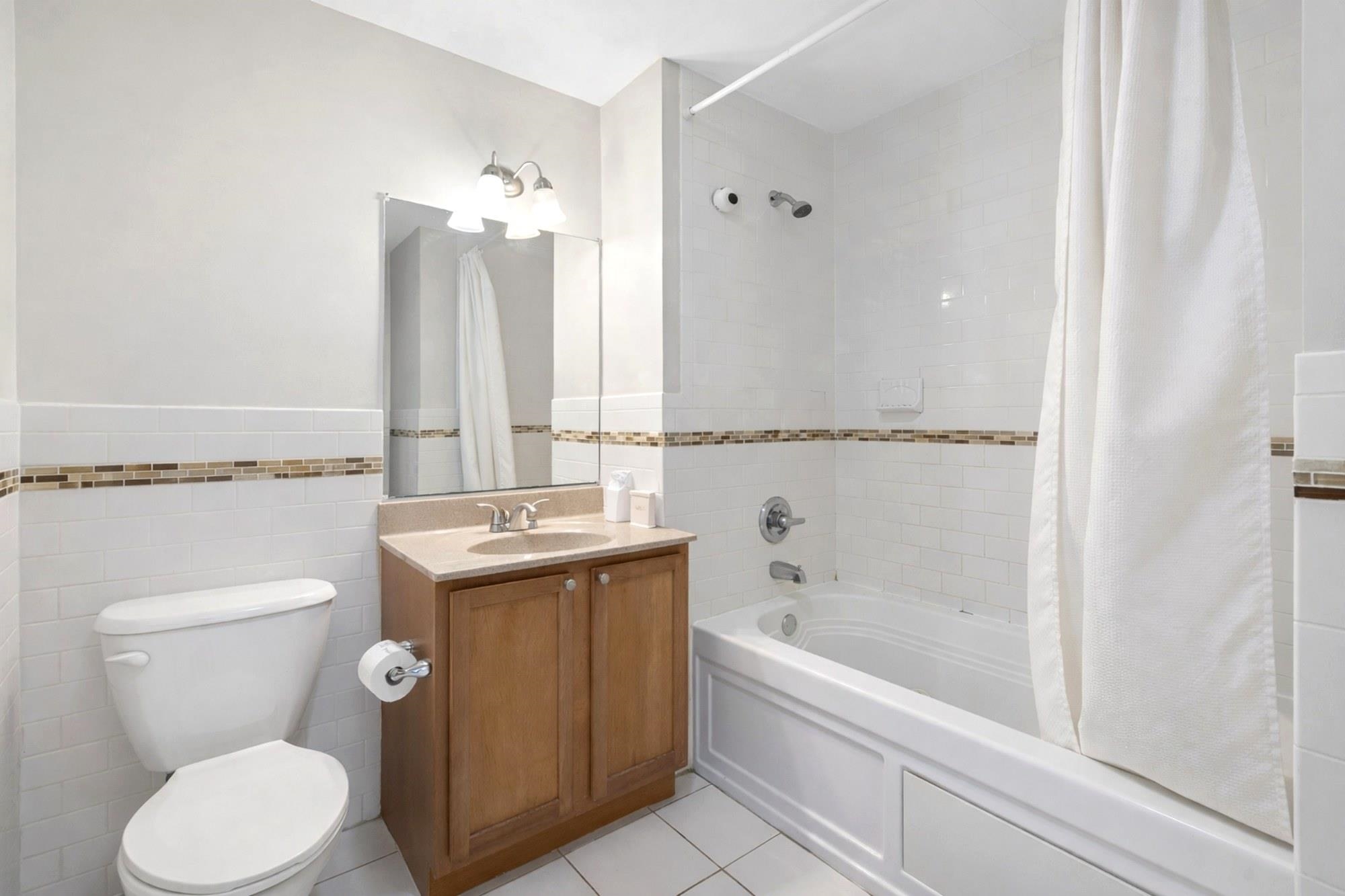 612 12th St Property Photo 16