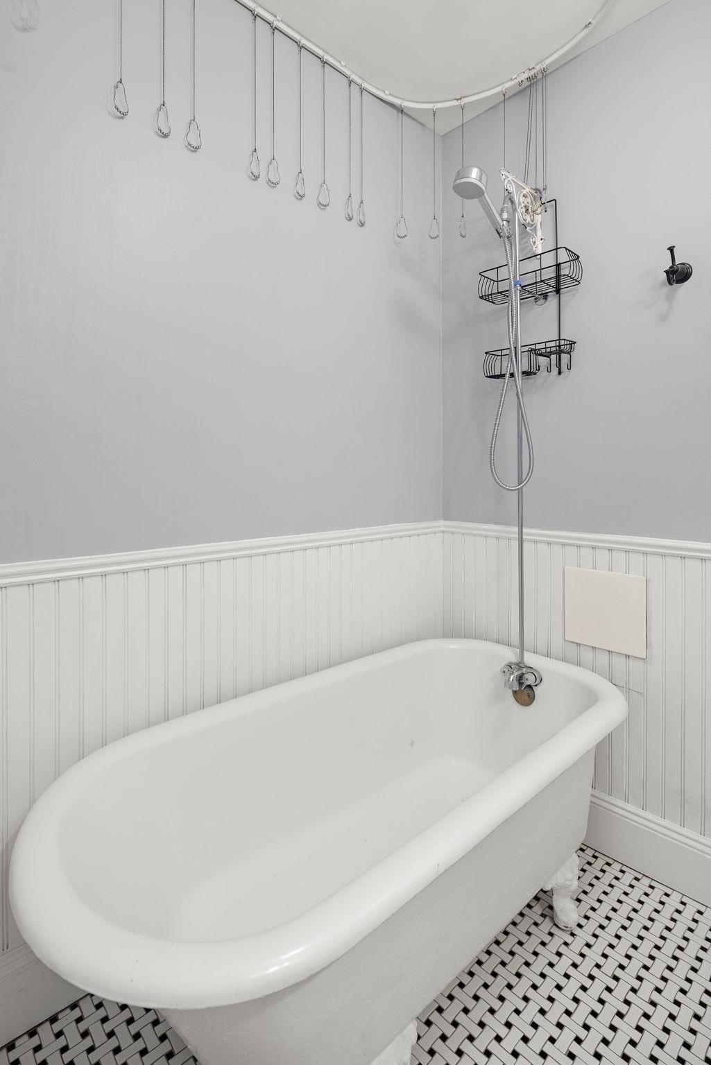 839 Willow Ave 4 Property Photo 17