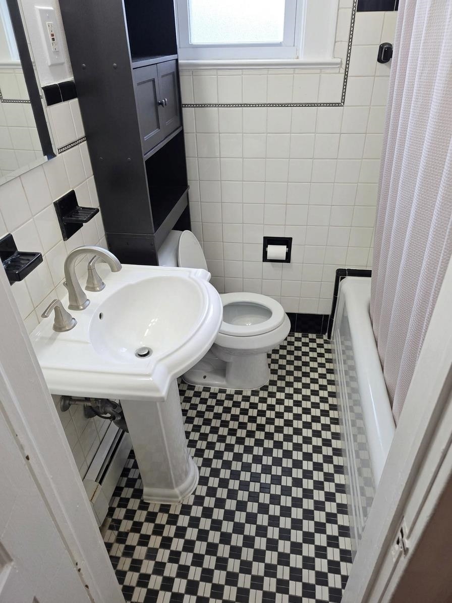 505 Hoboken Rd A Property Photo 9