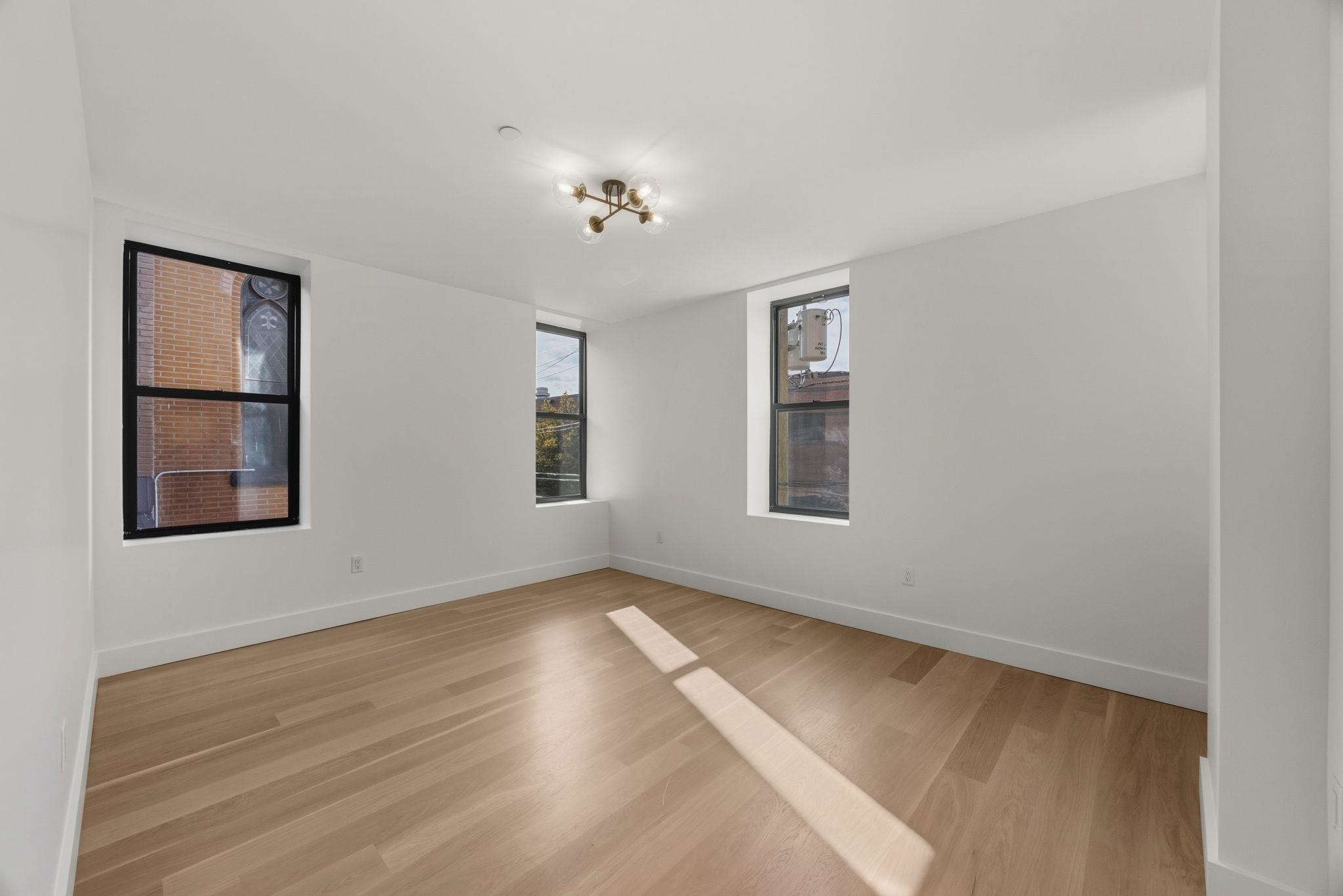 166 Hancock Ave 203 Property Photo 12