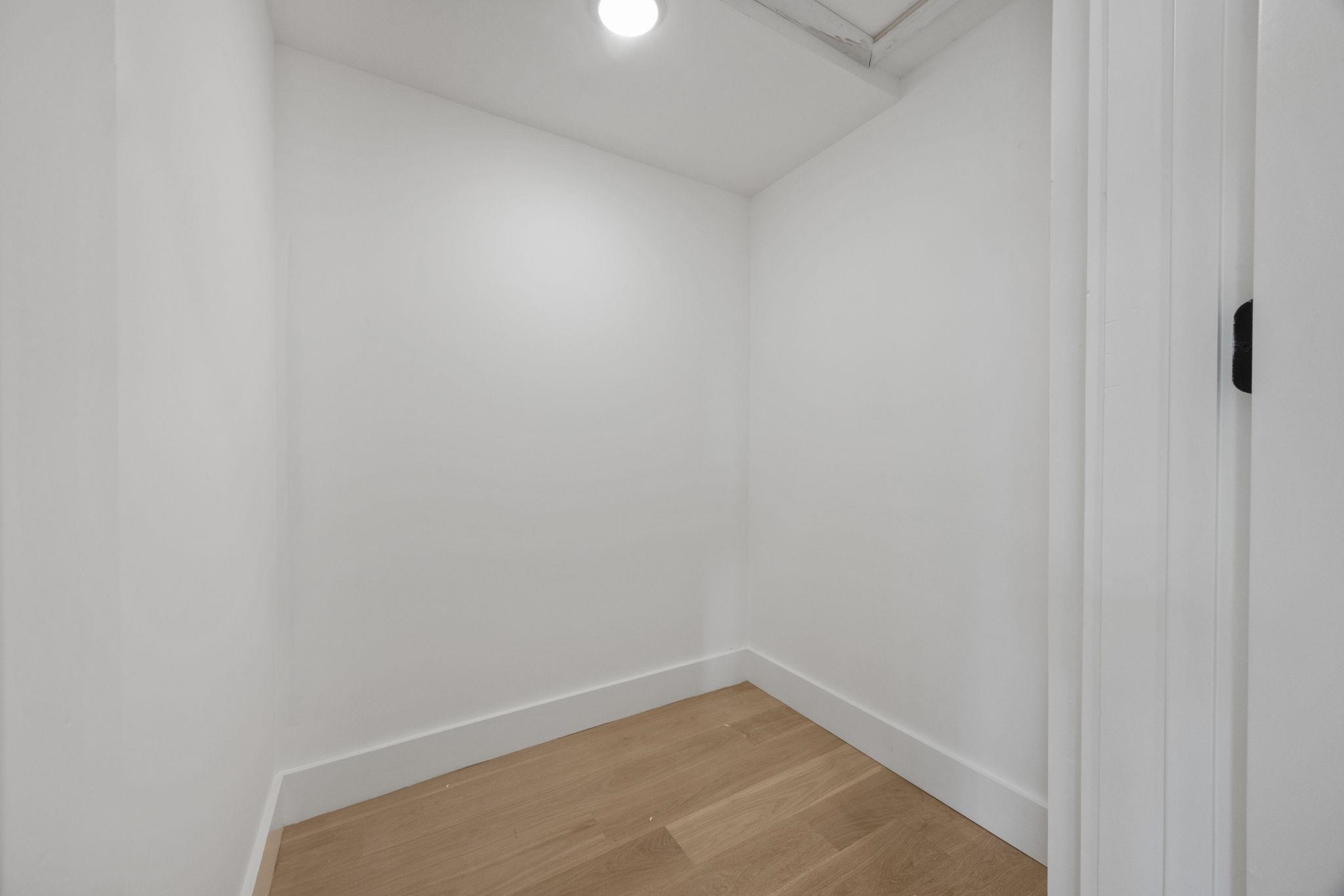 166 Hancock Ave 203 Property Photo 14