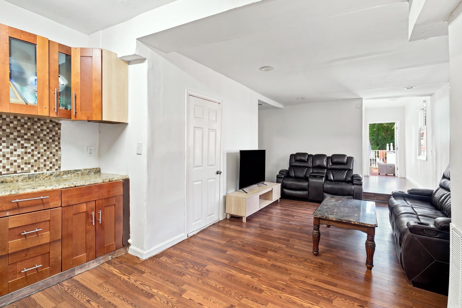 65 Baldwin Ave Property Photo 14