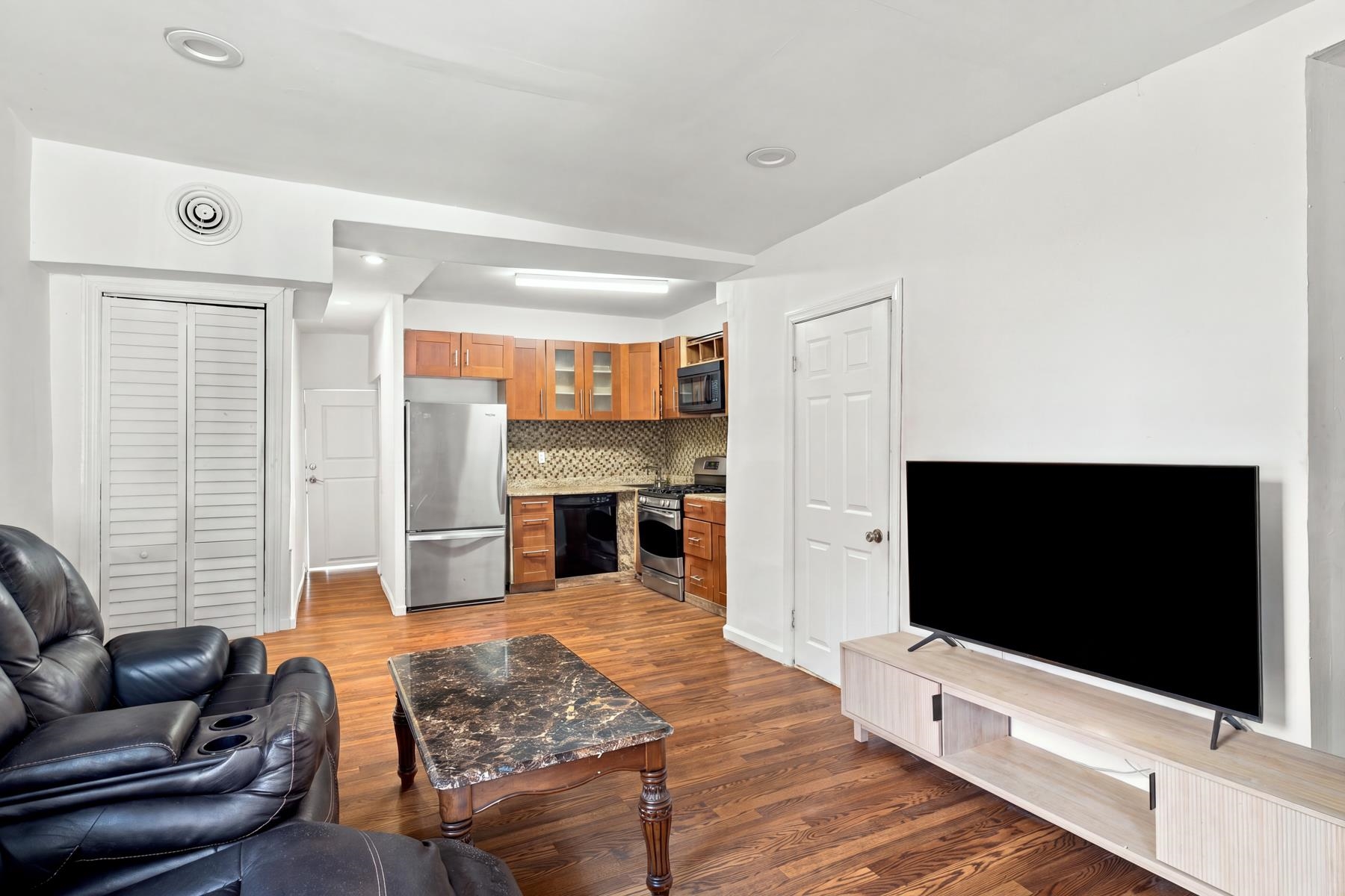 65 Baldwin Ave Property Photo 16