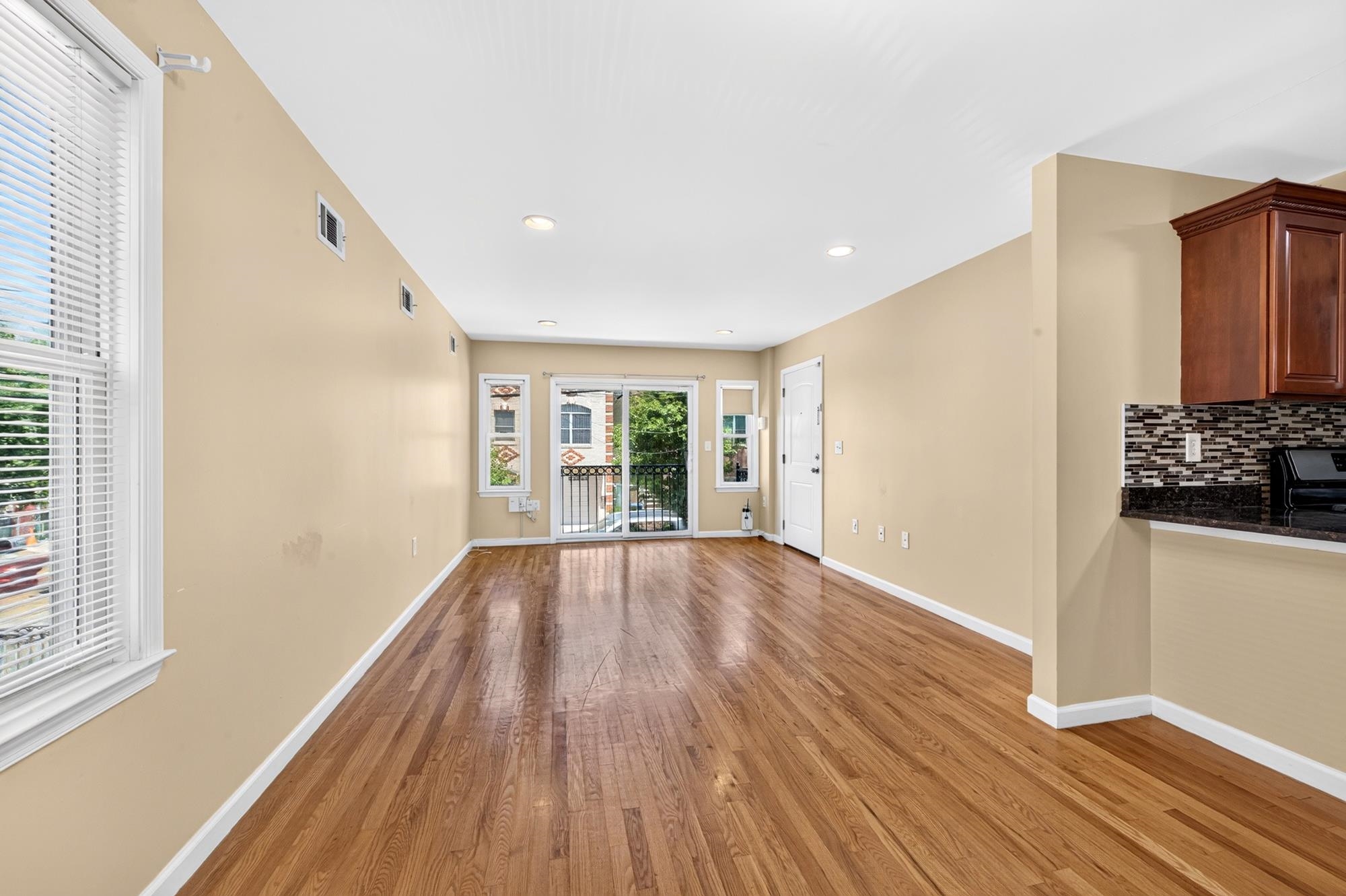 43 Manhattan Ave 1 Property Photo 2