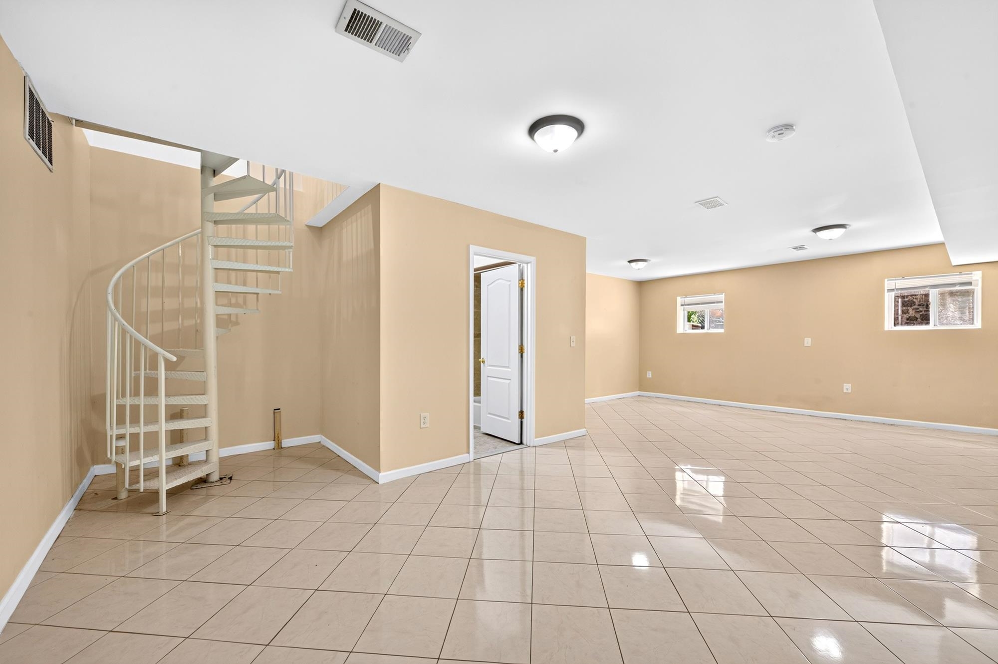 43 Manhattan Ave 1 Property Photo 21