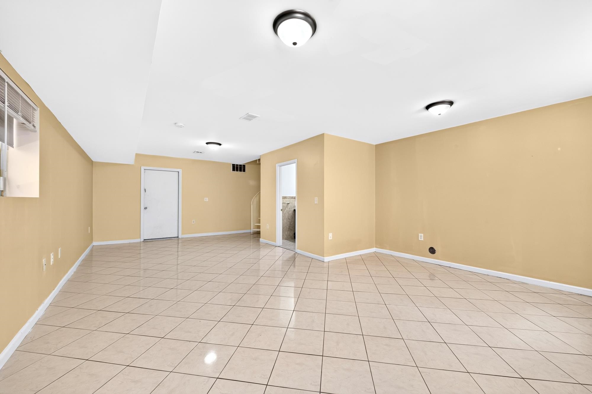 43 Manhattan Ave 1 Property Photo 22