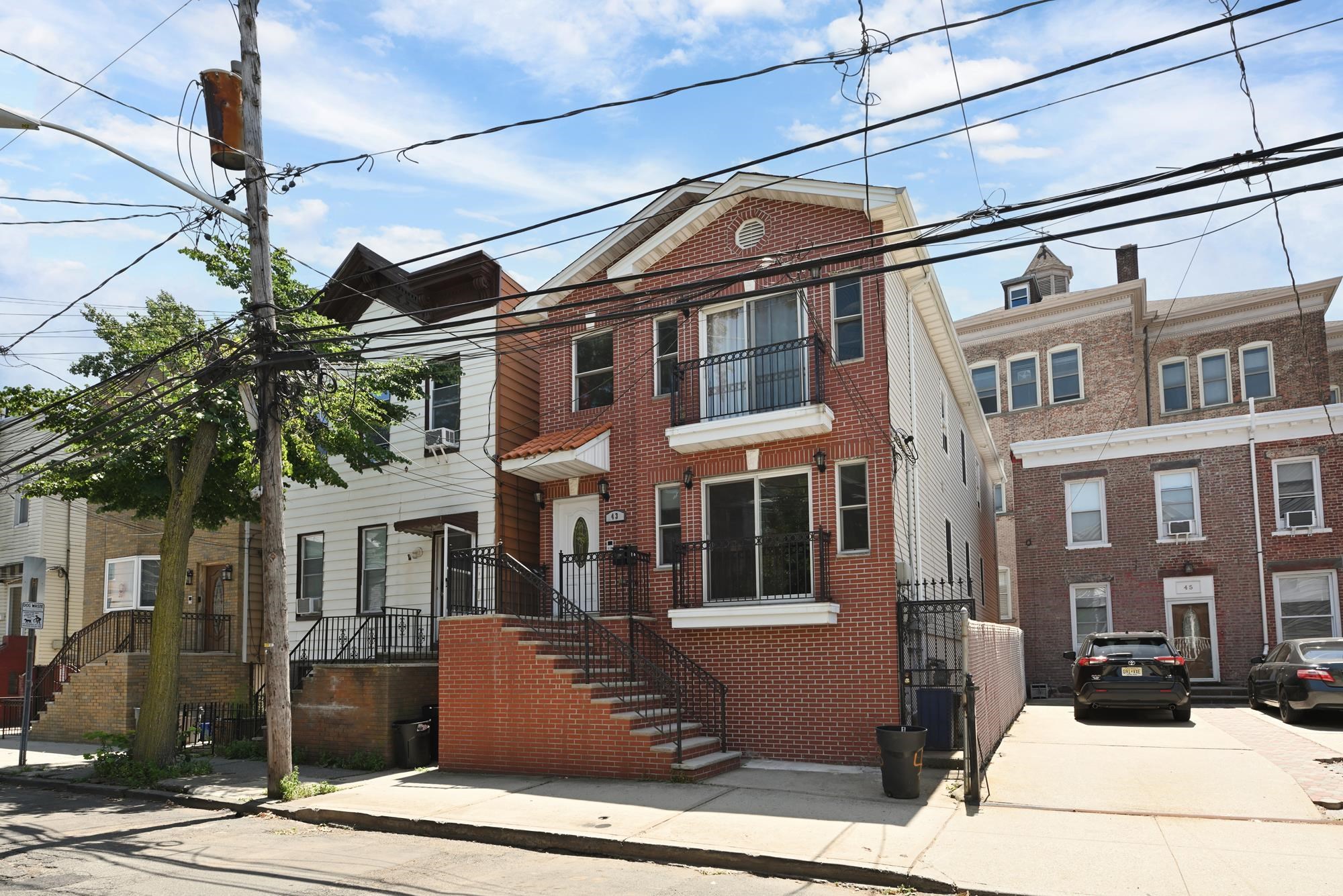 43 Manhattan Ave 1 Property Photo 31